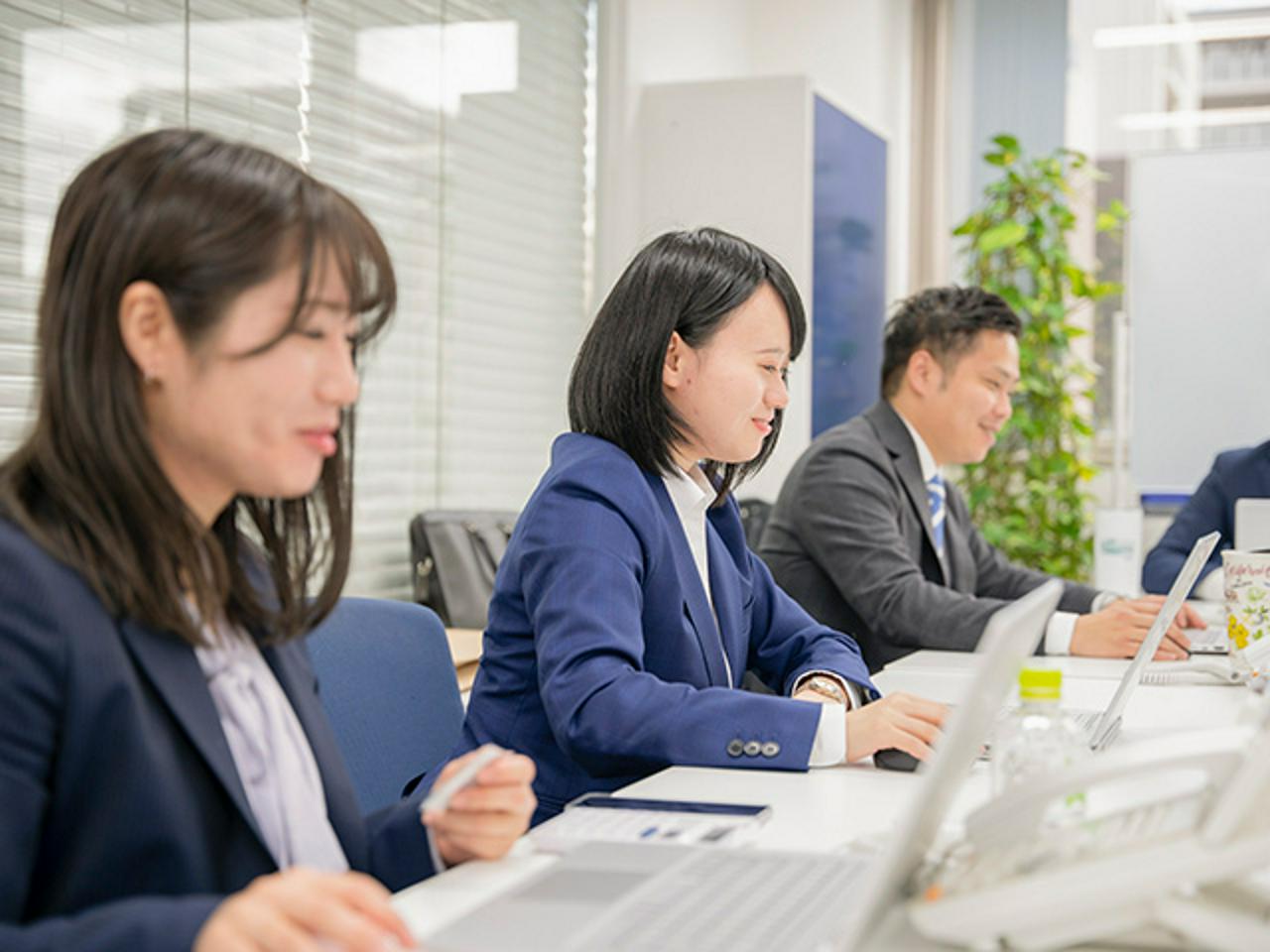 株式会社アンビシャス 求人画像1