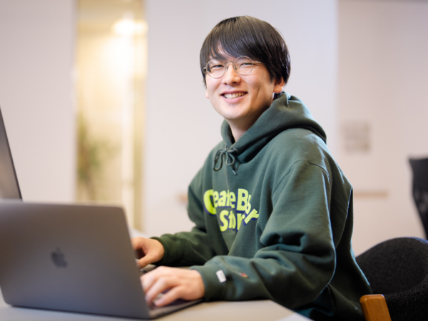 募集している求人：Webディレクター（開発）