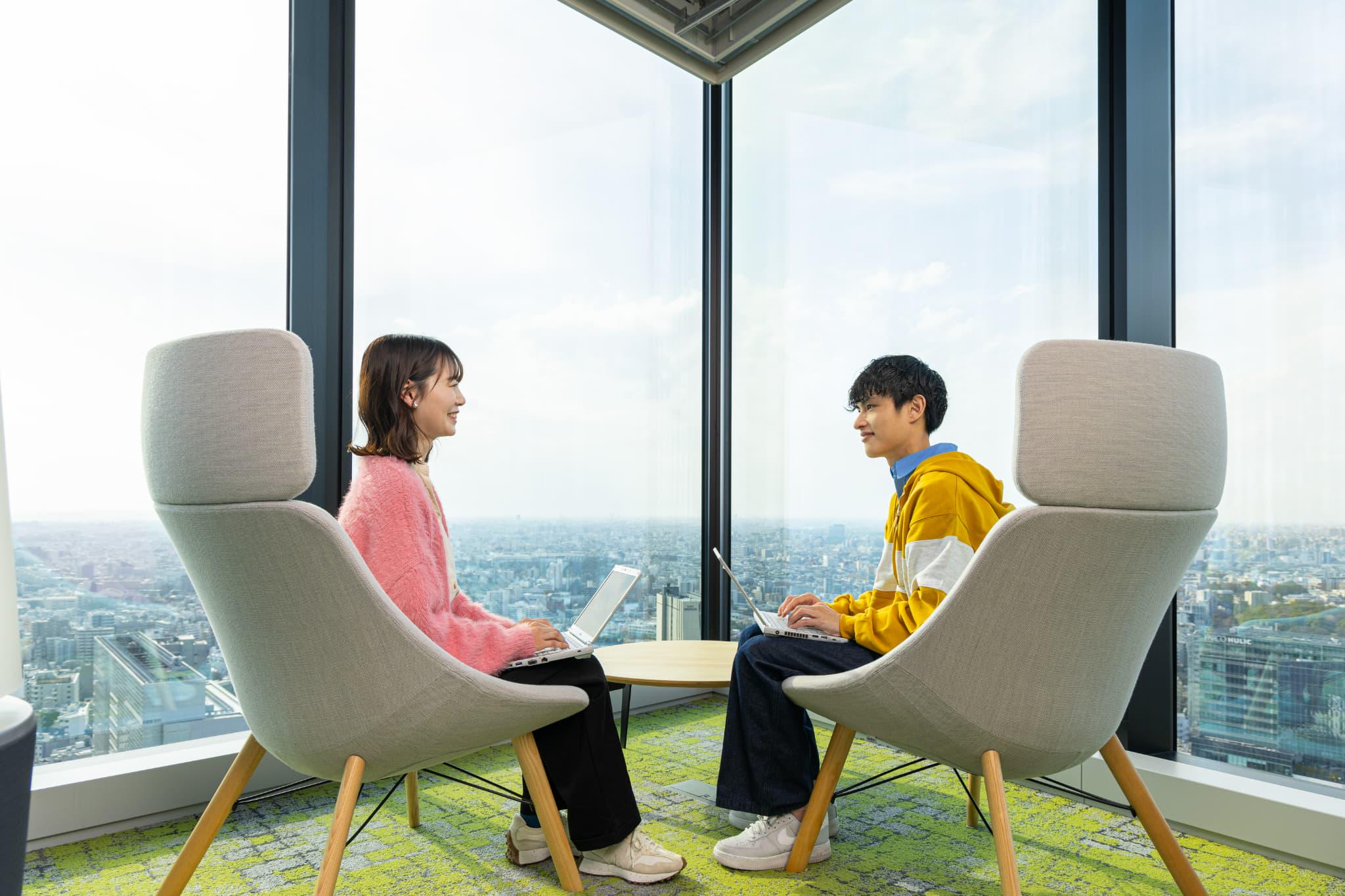 理念を追求する上で必要とされる基本的価値観を「OUR　VALUE」としてまとめ、ビジネスを通じて具現化していく。