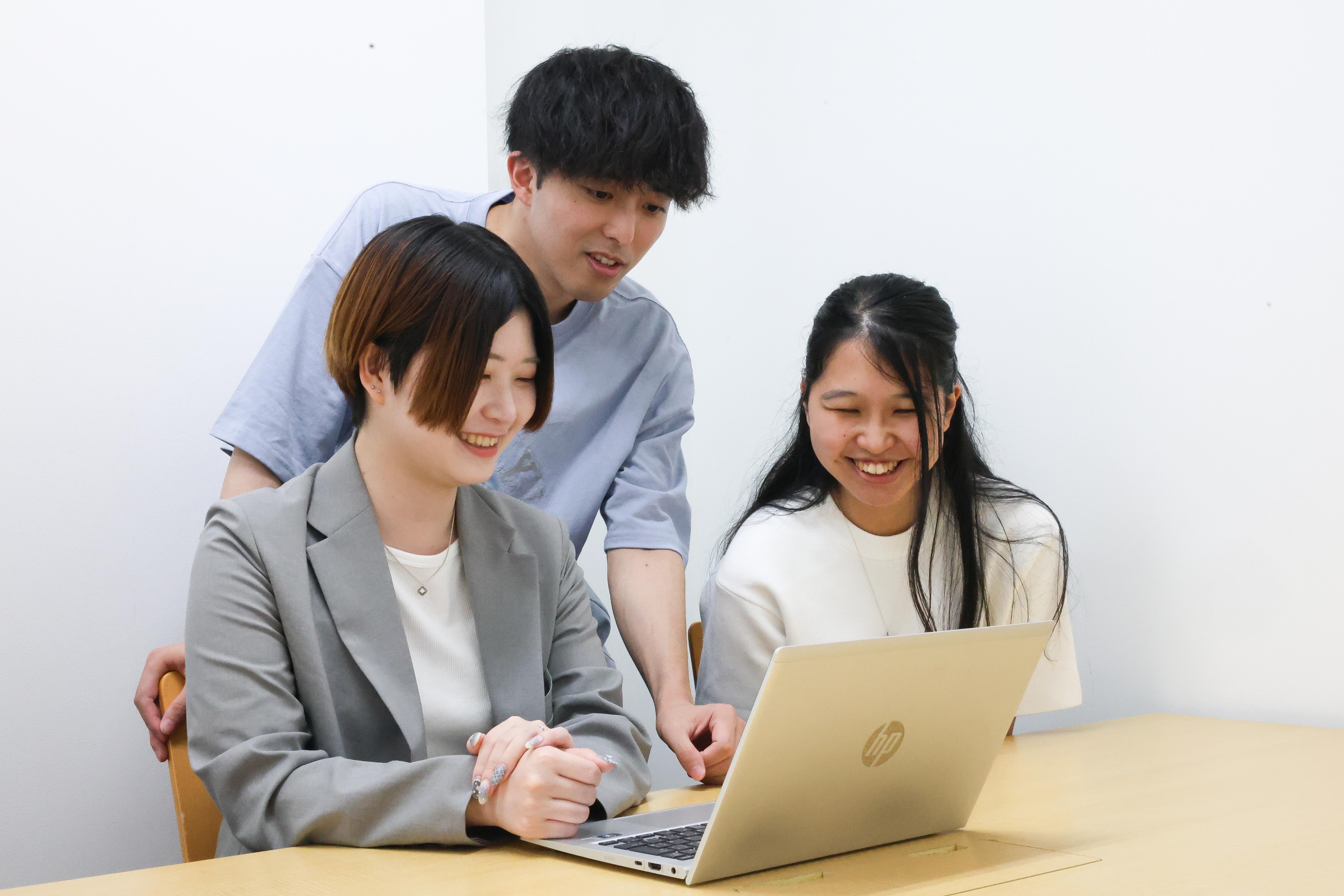 事業内容：システムエンジニアリングサービス事業