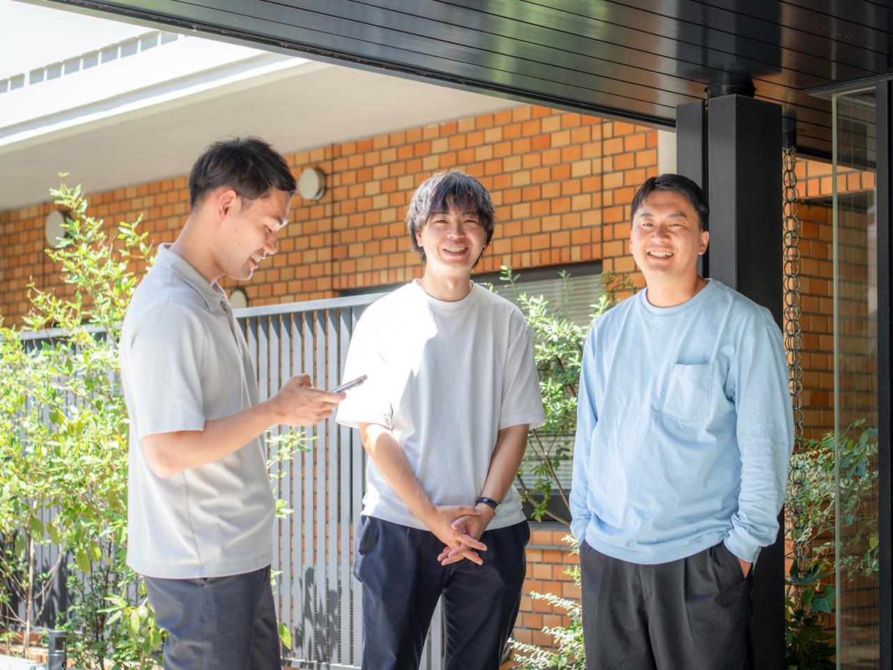 課題を見つけたなら批評するだけでなく、そこから一歩踏みこんで、どうすればその課題を解決できるかを考え、実行する人材だ。