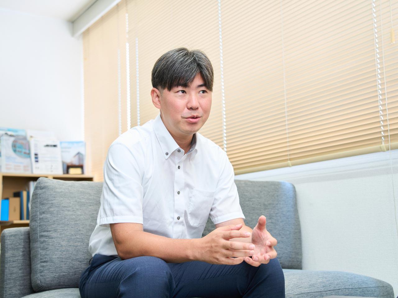 韓国をはじめ、ドイツやスウェーデン等の海外メーカーが製造したセンサーやコントローラーを日本へ輸入し、主に半導体製造装置メーカー向けに納入している。