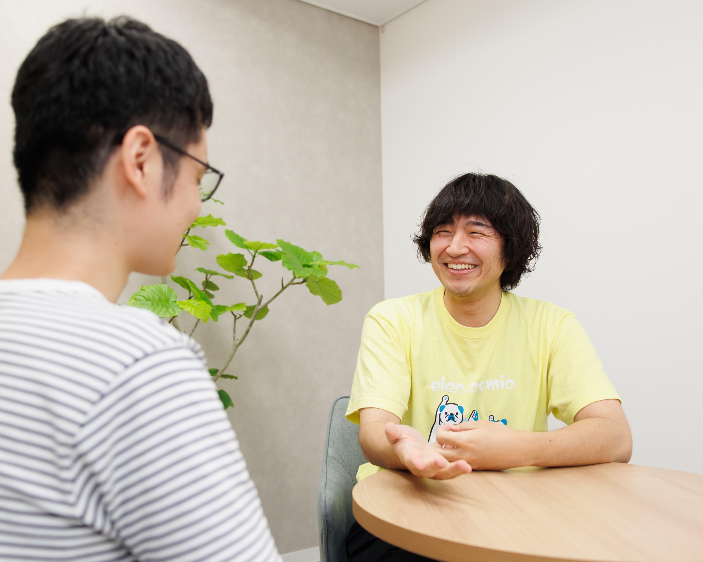 勉強のための書籍購入や研修・カンファレンスへの参加費補助など、制度も充実。わからなことはそのままにせず、先輩社員に質問してください。