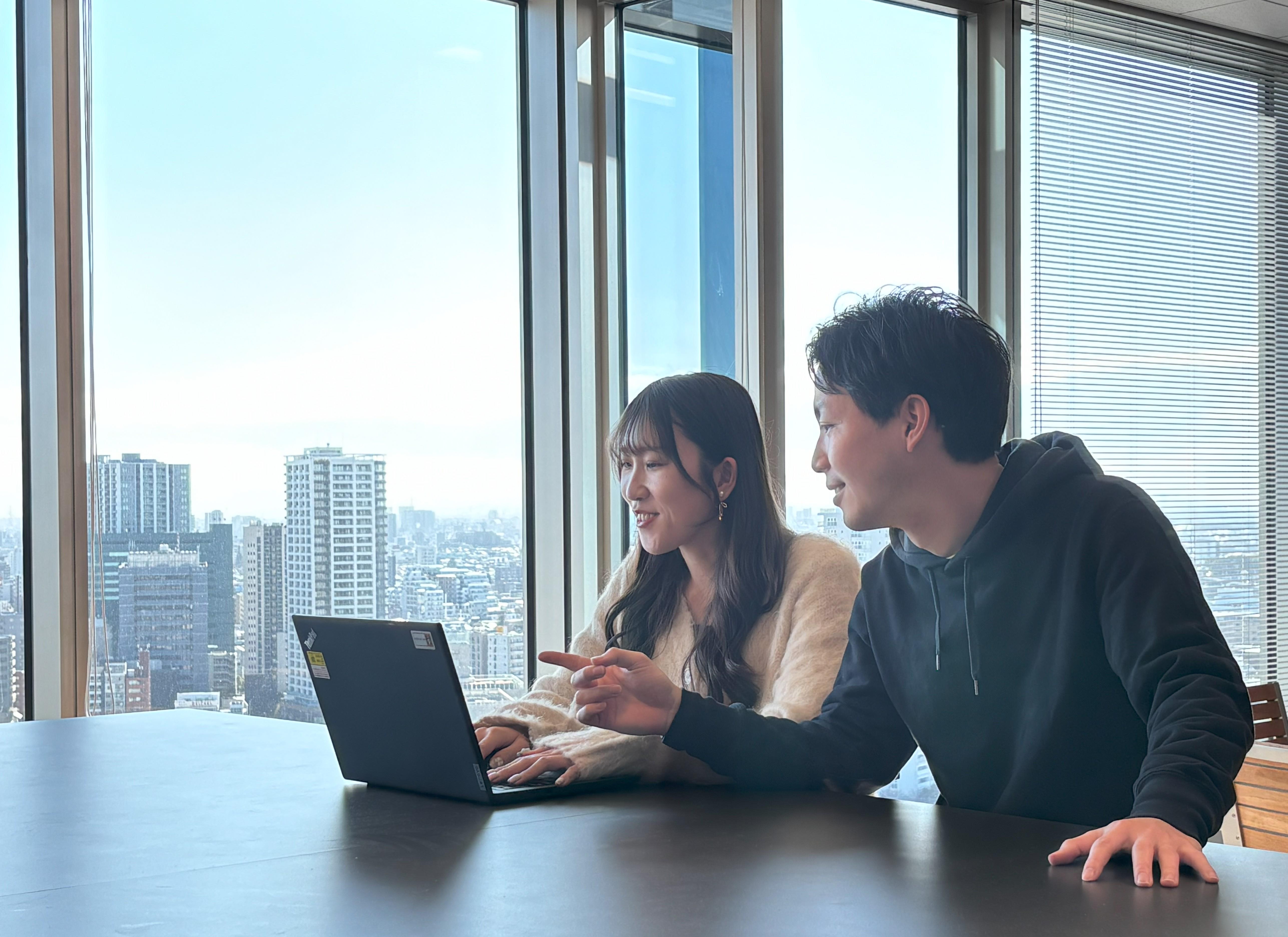 KMSの企業風土は、会社のような溜まり場のような、仲のよいメンバー環境が特徴。