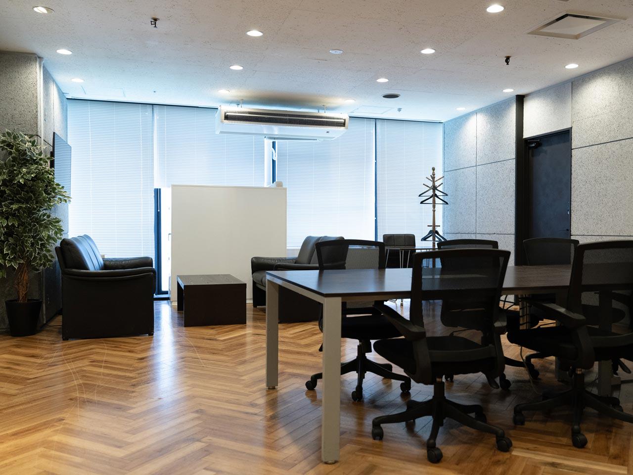 特に、通信サービスの可視化・分析、最適化を行うAppQoE技術という特殊なスキルに強みを持ち、当該機器トップベンダーの米AppLogic Networks社のべストディストリビューターを自負。