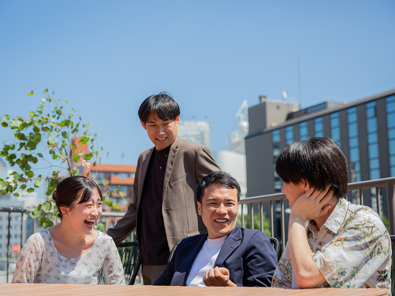 オフィスの屋上にテラス席があるため、気軽に休息することができます。
