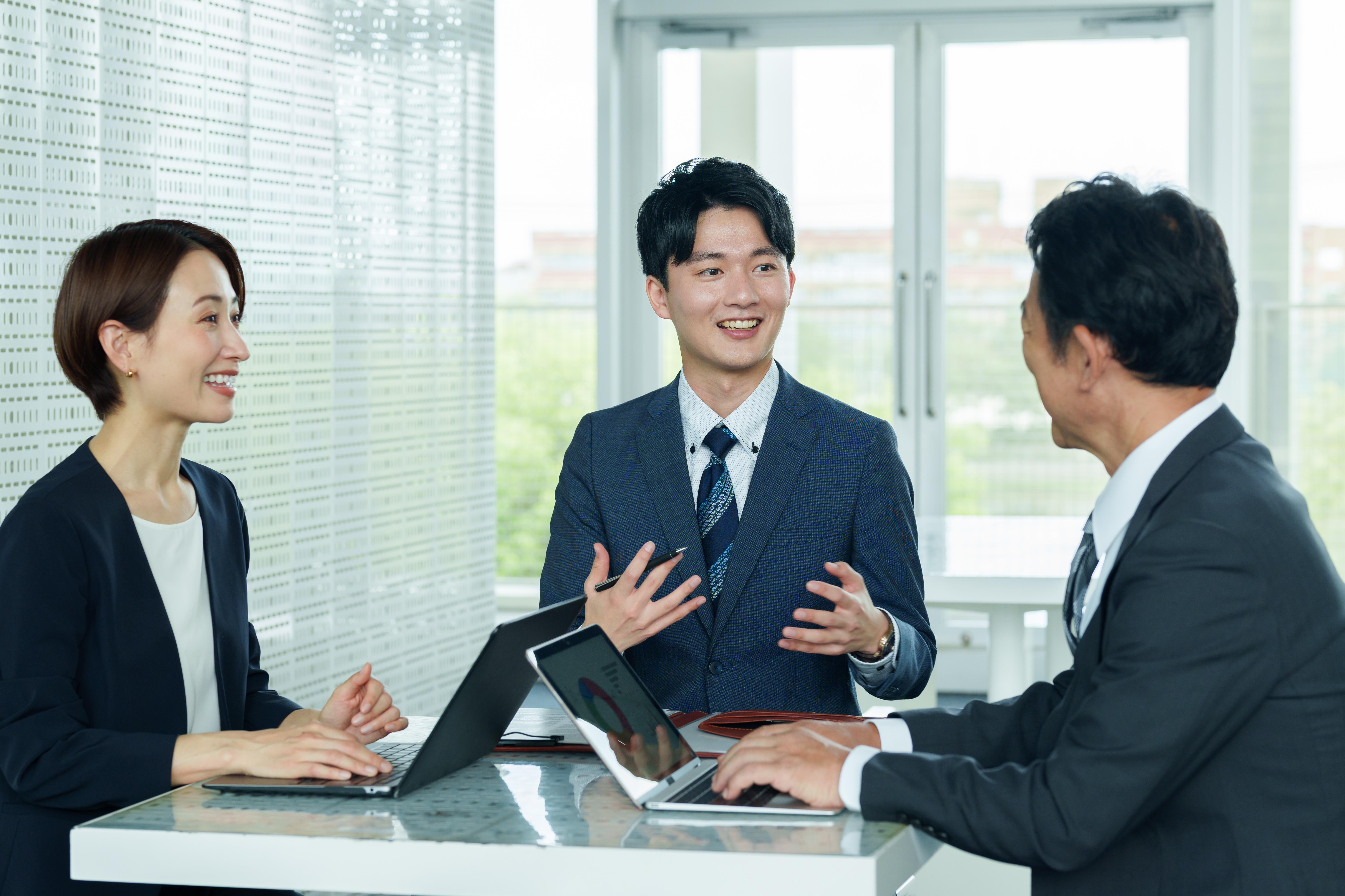 事業内容：Oracleクラウド技術を活用した基盤構築、運用、コンサルティング