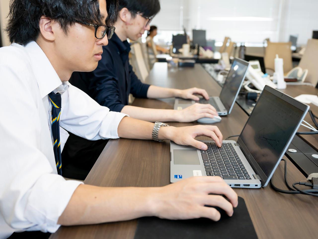 またエンジニアの学ぶ機会を設けて成長を支援するため、業界や対応する領域・言語等、年々フィールドを拡大。