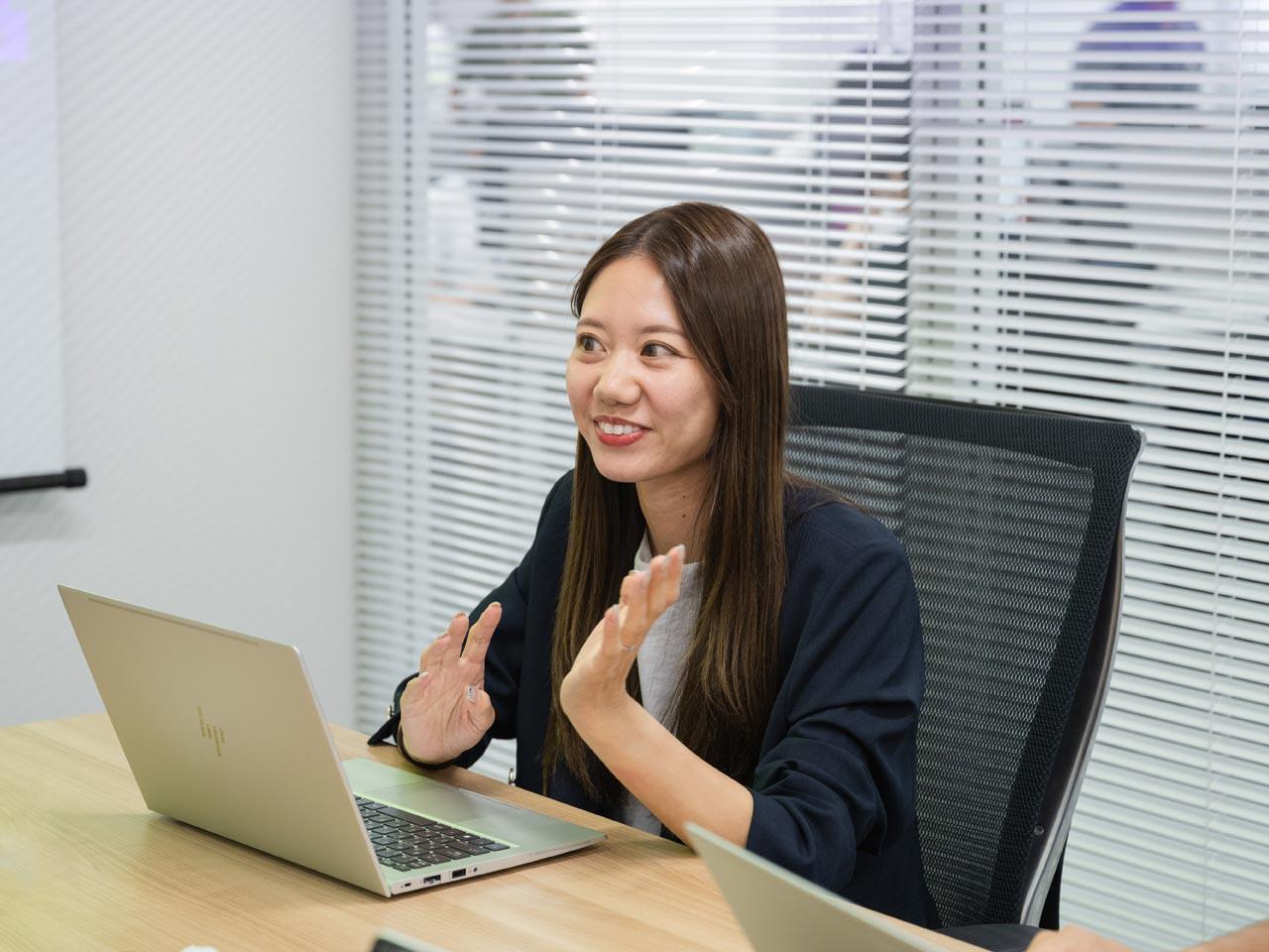 同社では、社員と会社が長期にわたって一緒に成長していき、お客様との繋がりも強固なものにしていくことを理想としている。そのため、社員一人ひとりが安心してイキイキと働き続けらる会社であること目指し、働き方・処遇・福利厚生等の環境整備にも力を入れている。