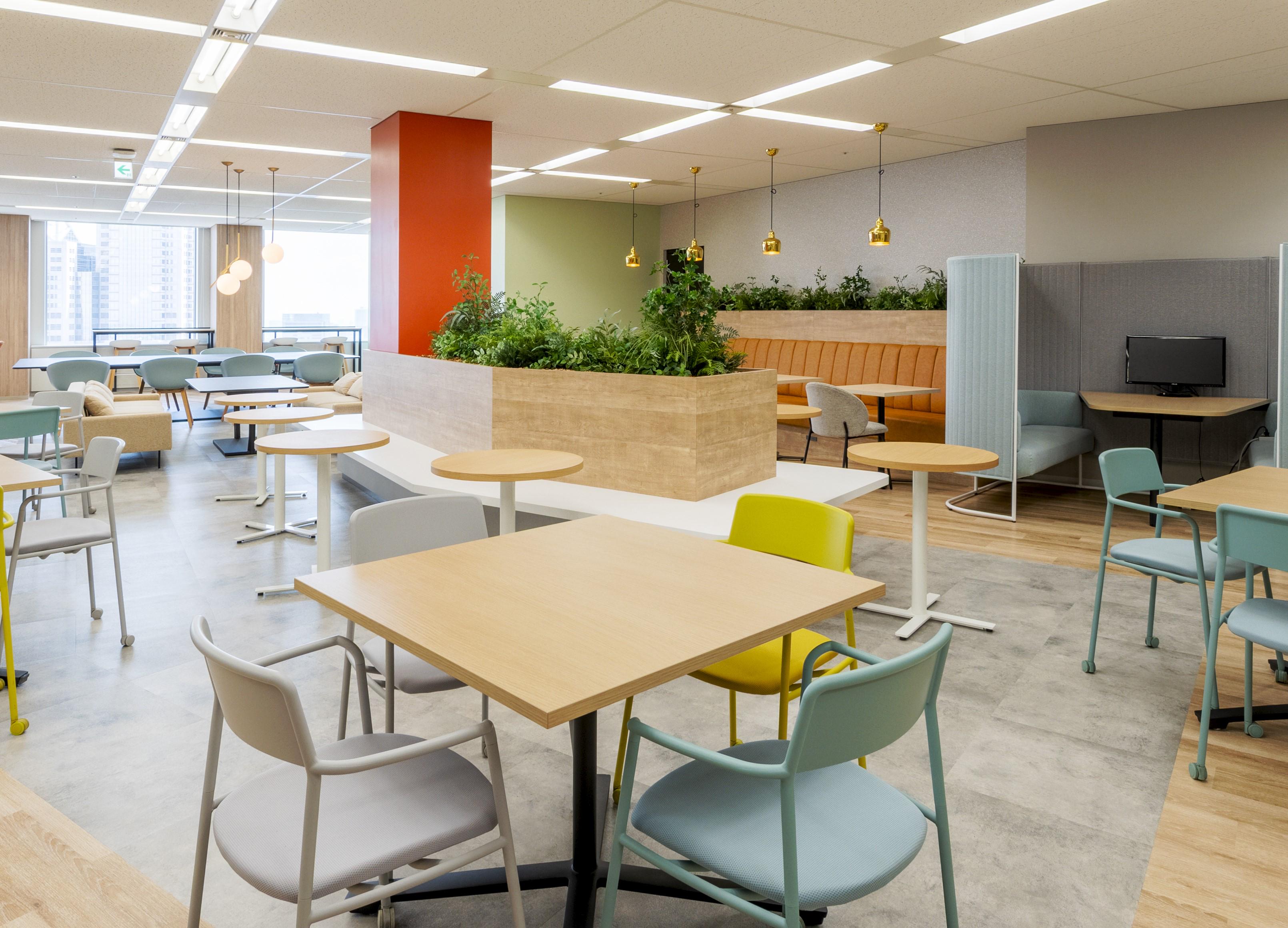 リフレッシュスペース
(自由にお使いください）