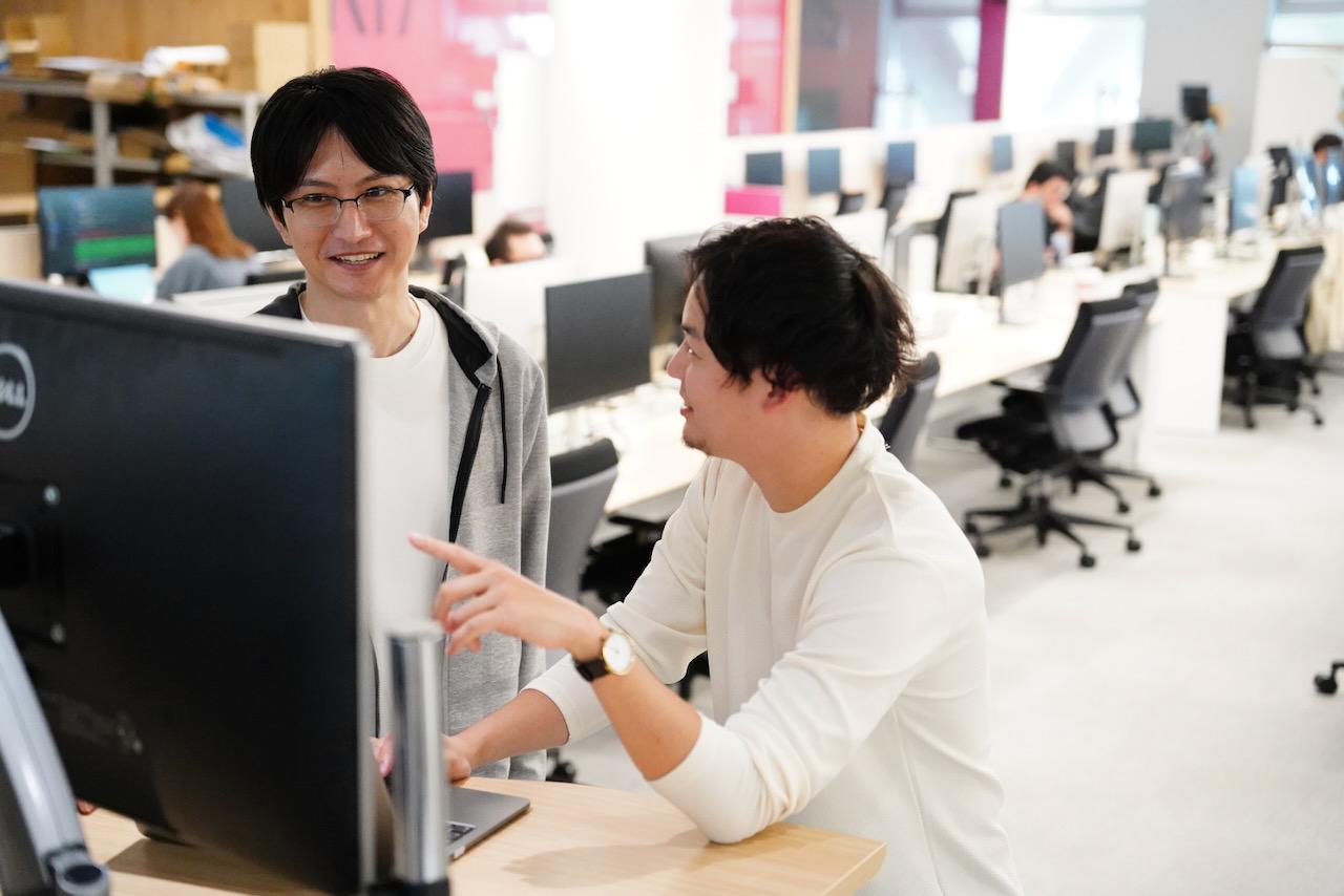 事業内容：RAKSULサイネージ