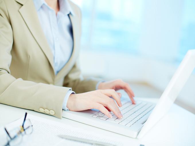 事業内容：社員一人ひとりが安心して働ける環境を、総務が支えています