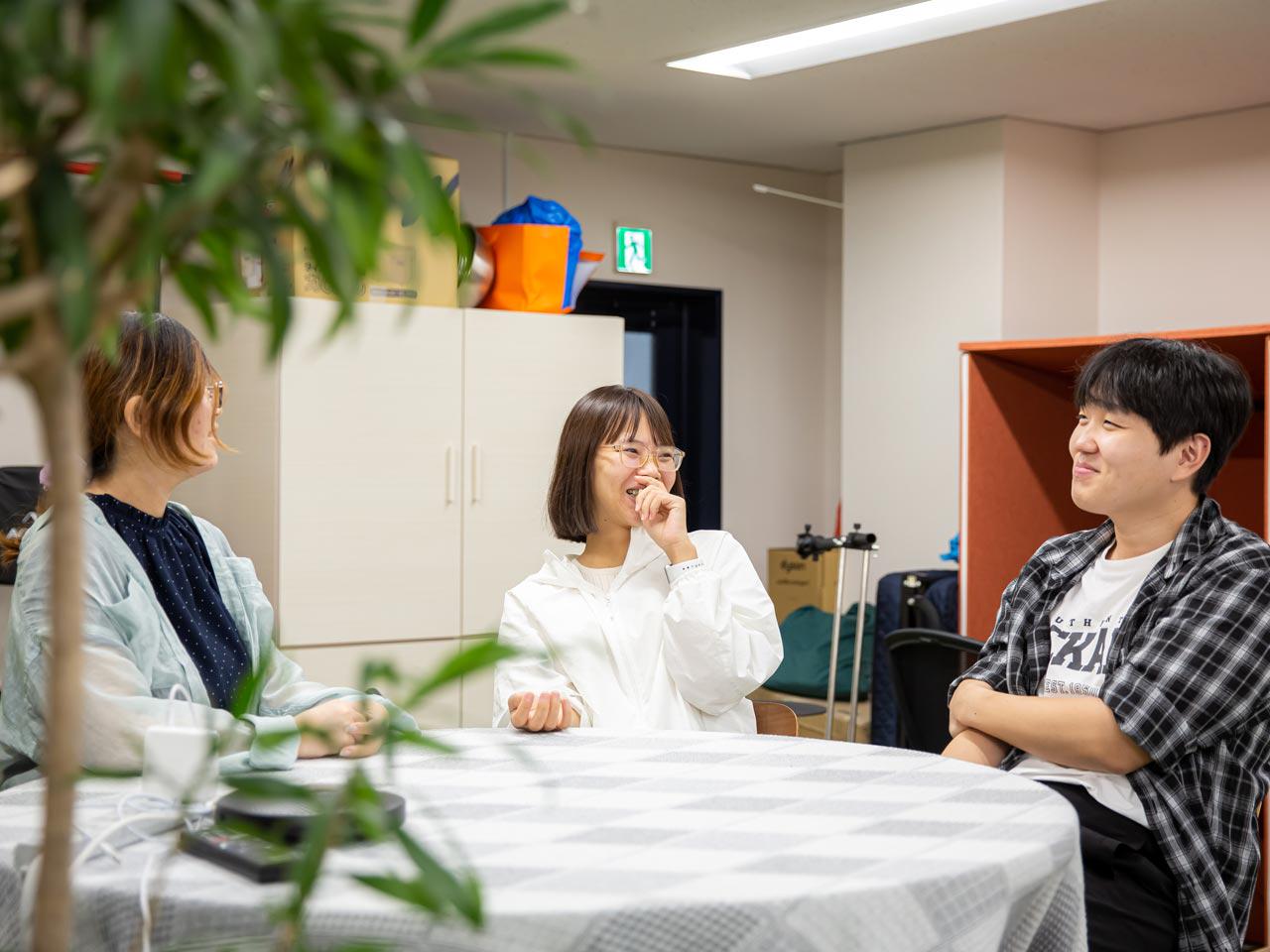 同社は規模拡大とともにオフィス増床を決め、2026年内には同じ秋葉原地区への転居を計画している。組織風土とともに、より気持ち良く働ける環境は魅力となるだろう。