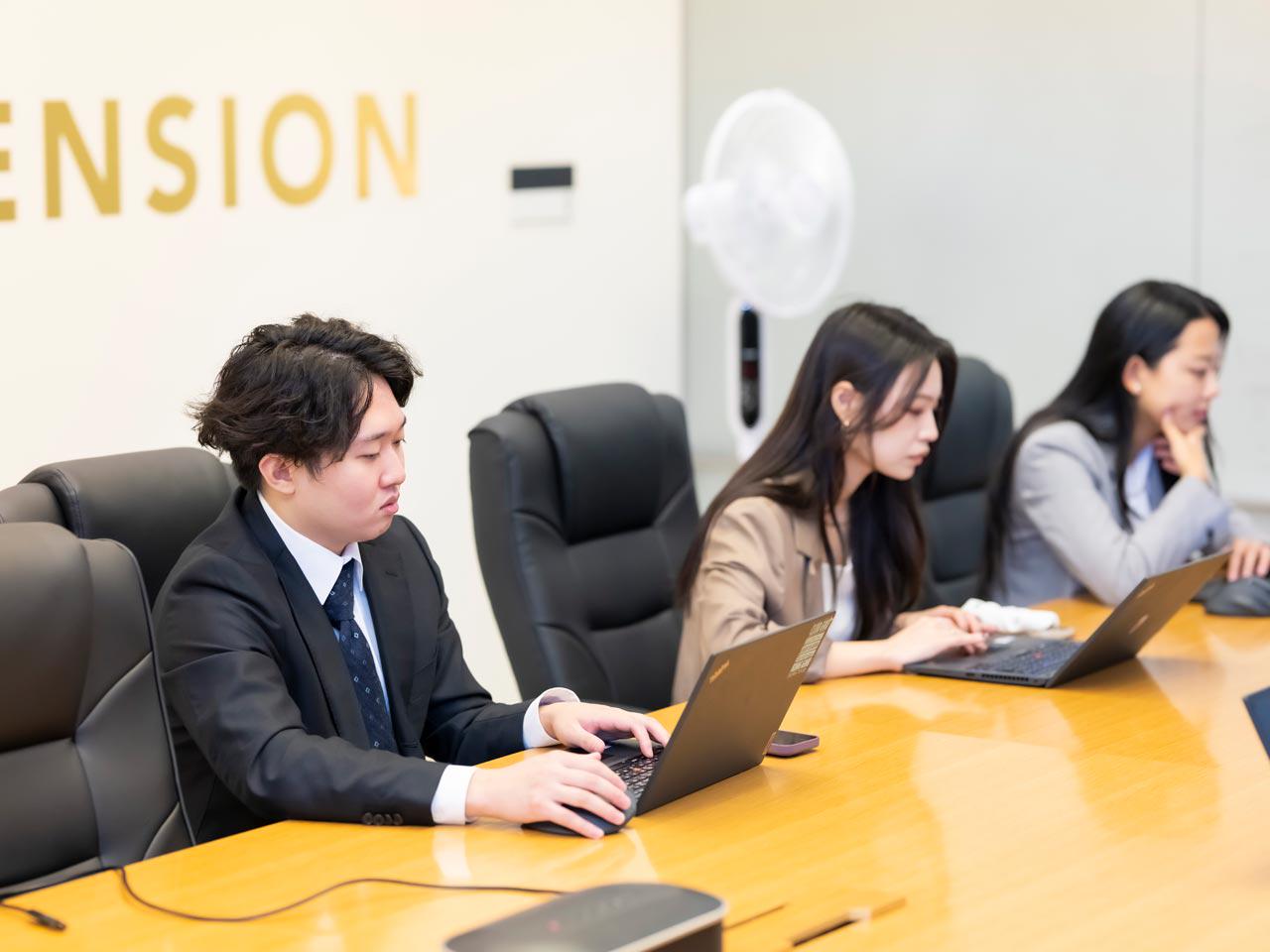 特徴はクライアントごとに設計するフルオーダー型のRPOと、IT・コンサル領域に強みを持つ人材紹介である。