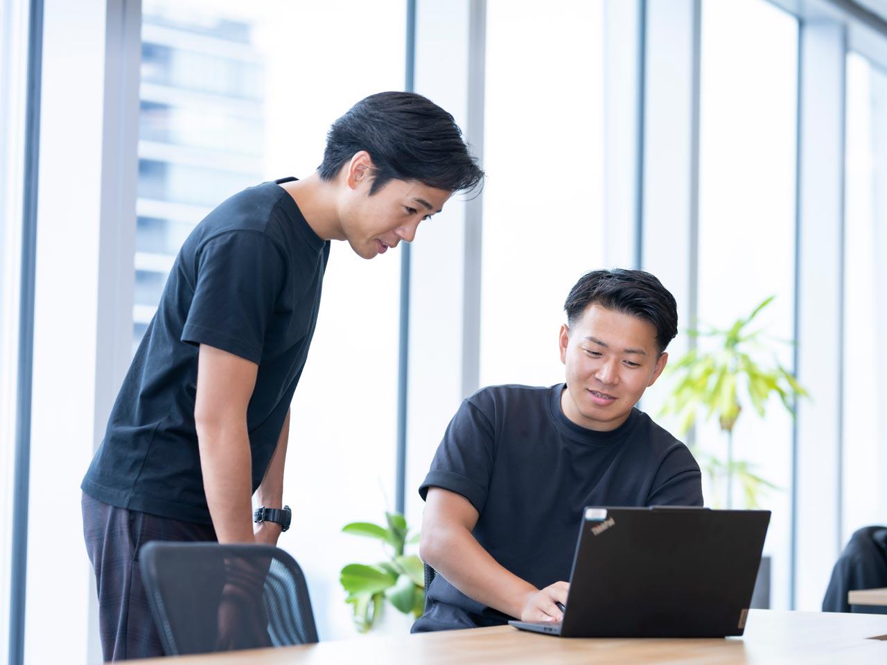 一人の専任コンサルタントが、求職者側と求人企業側の双方を担当し、ベストマッチングを図る「一元管理制」。