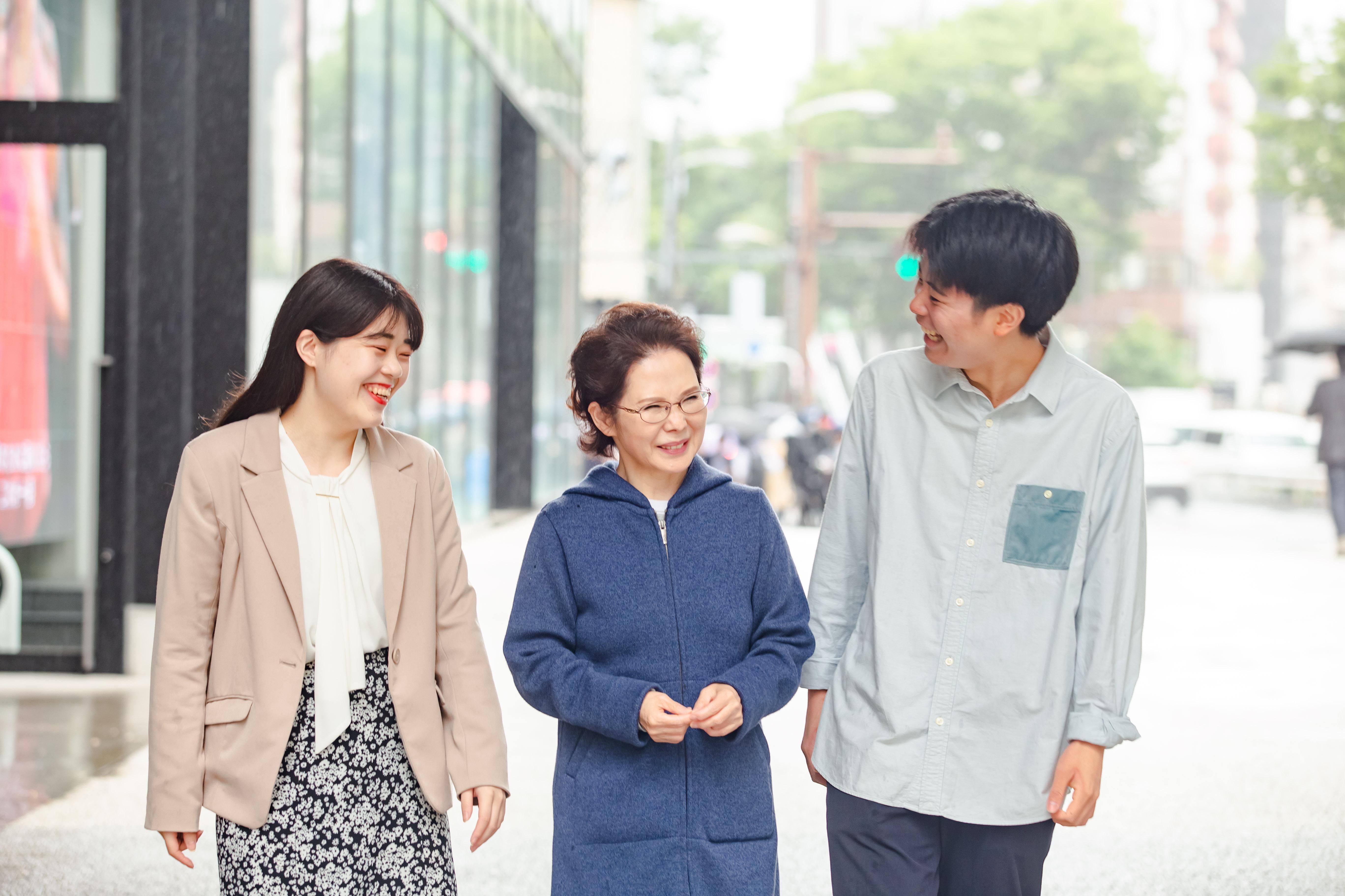 事業内容：孫世代の相棒サービス もっとメイト