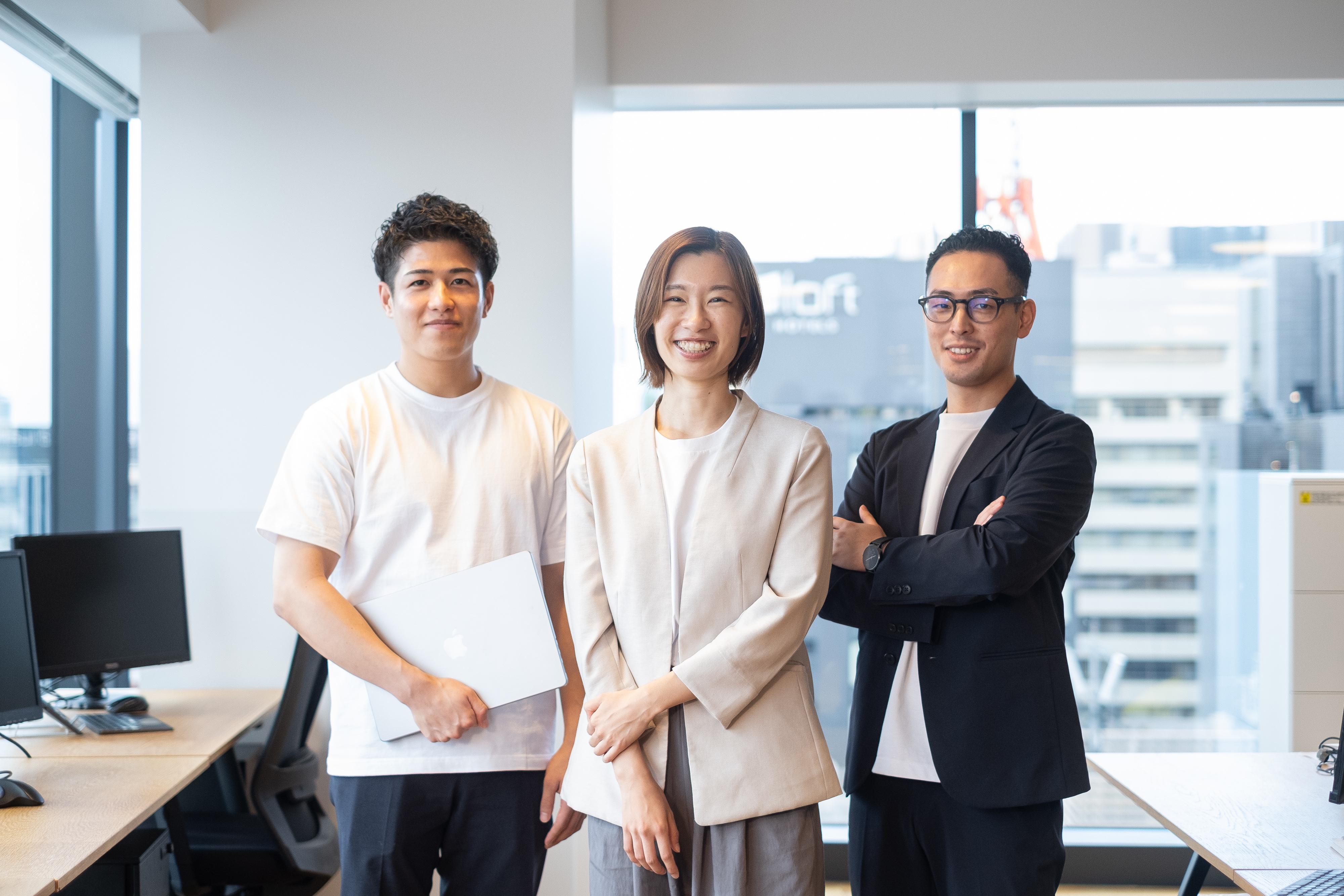 中小企業を中心に導入企業4,000社以上を誇り、人事システムのシェアNo.1。コンサルティング領域から運用支援までワンストップで提供しています。