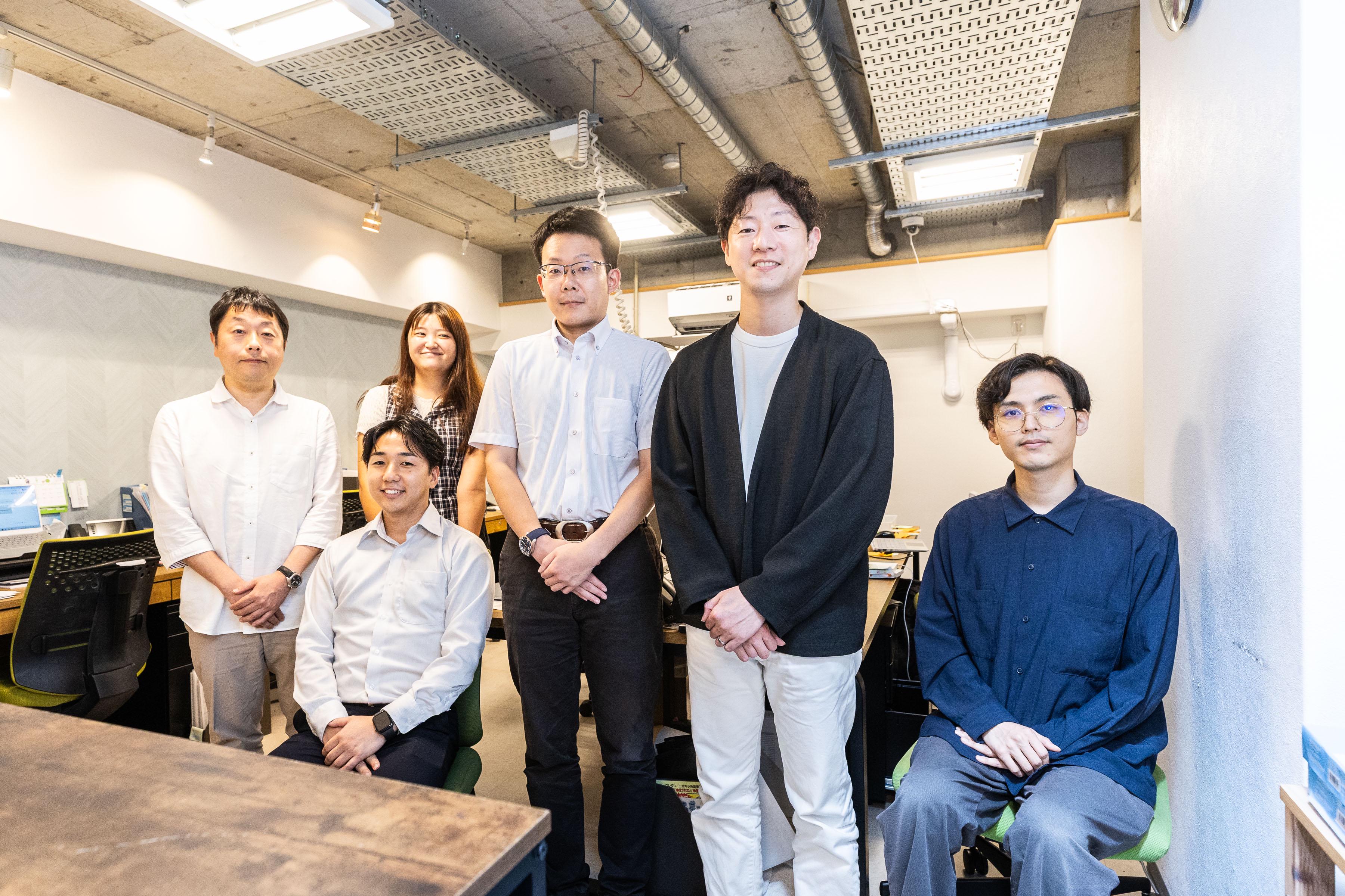 事業内容：テクノロジーで 不動産経営に 新しい安心を