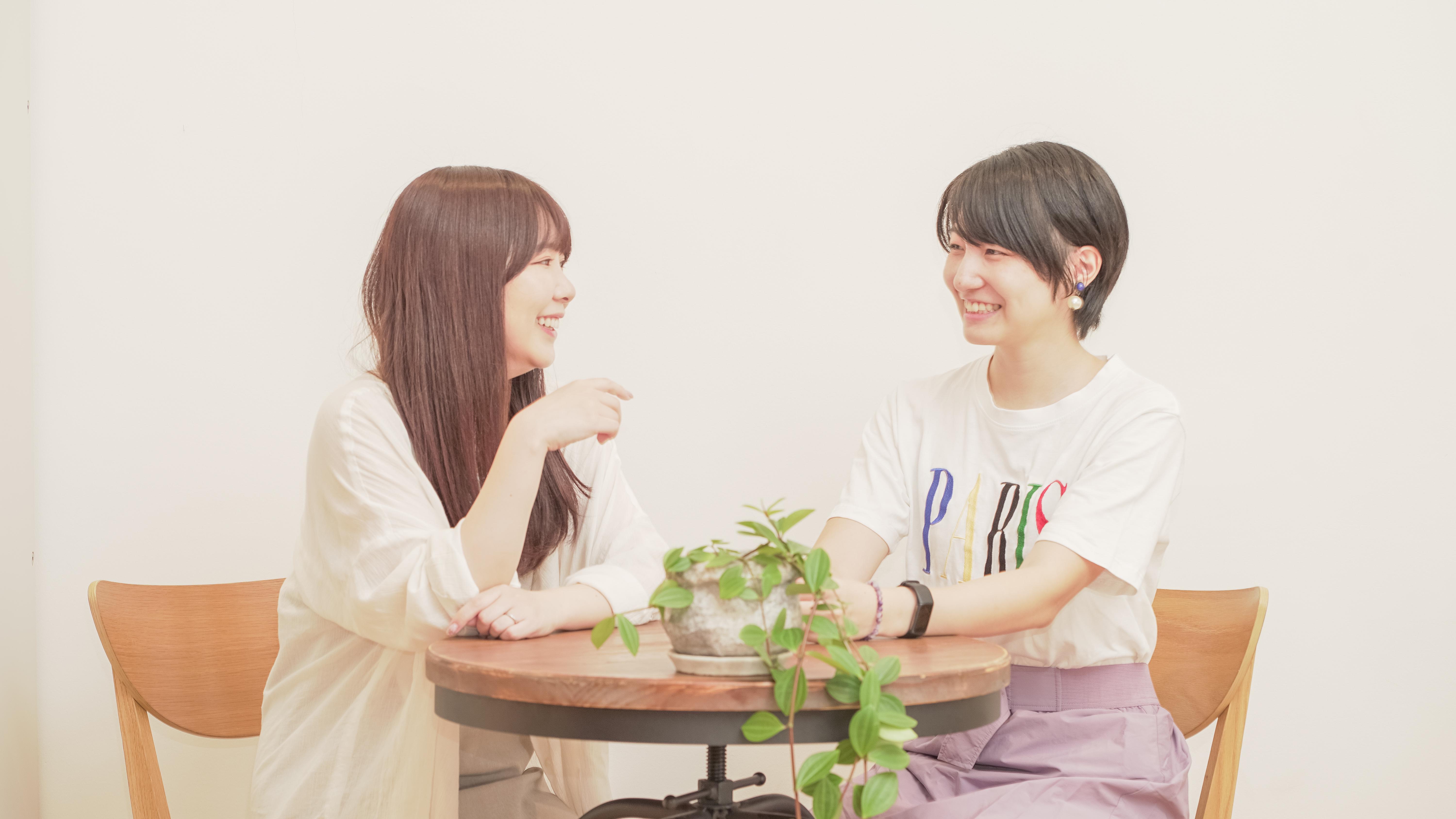 役職関係なく、お互いが意見を出し合っています。一人では思いつかないアイデアも、ディスカッションを積極的に行うことで生み出しています。