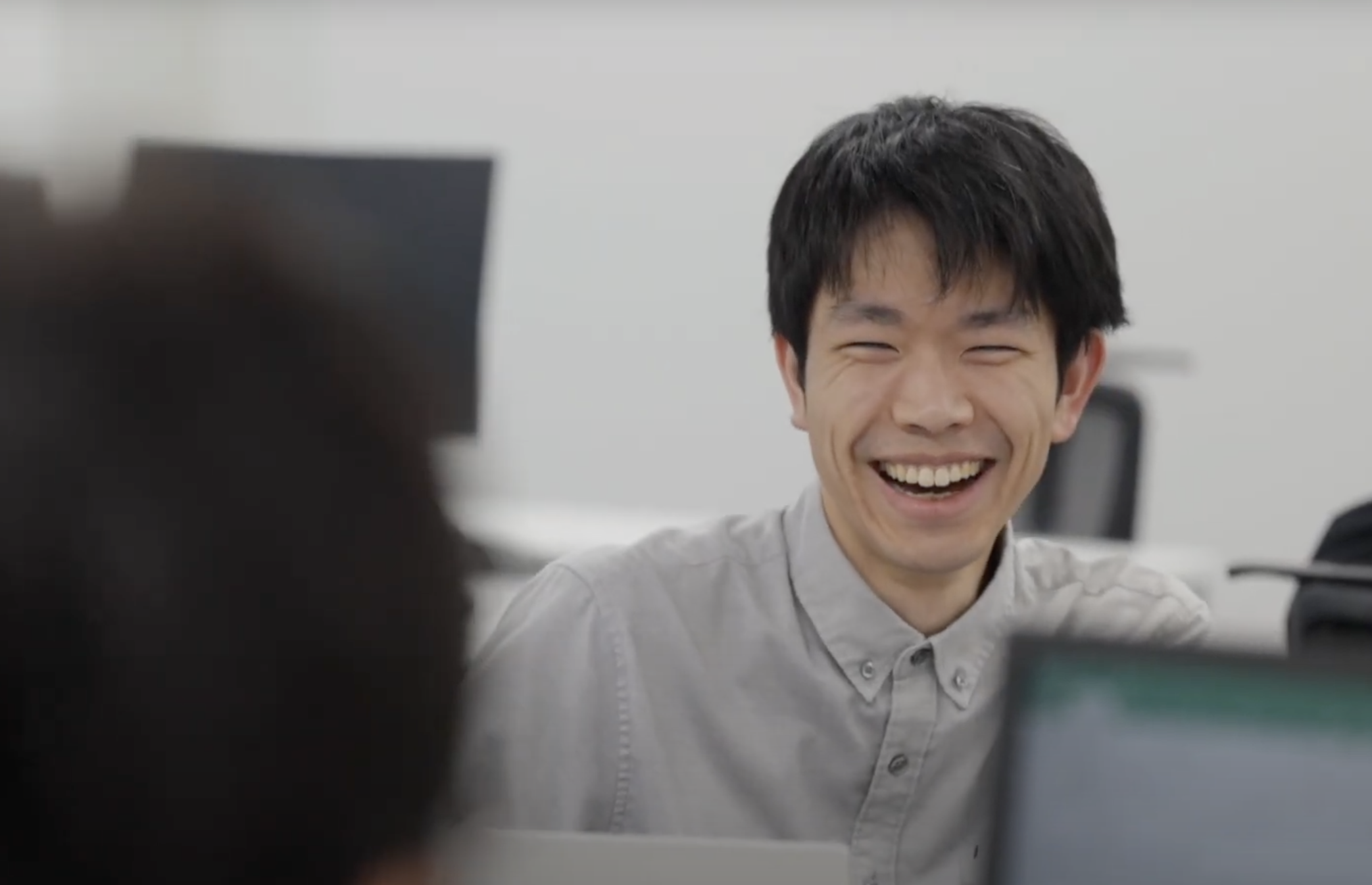 SESだけでなく、受託開発や自社製品開発も行います。
また、大手エンドユーザー様とのお取引もあり、上流から下流まで様々な活躍の場があります。