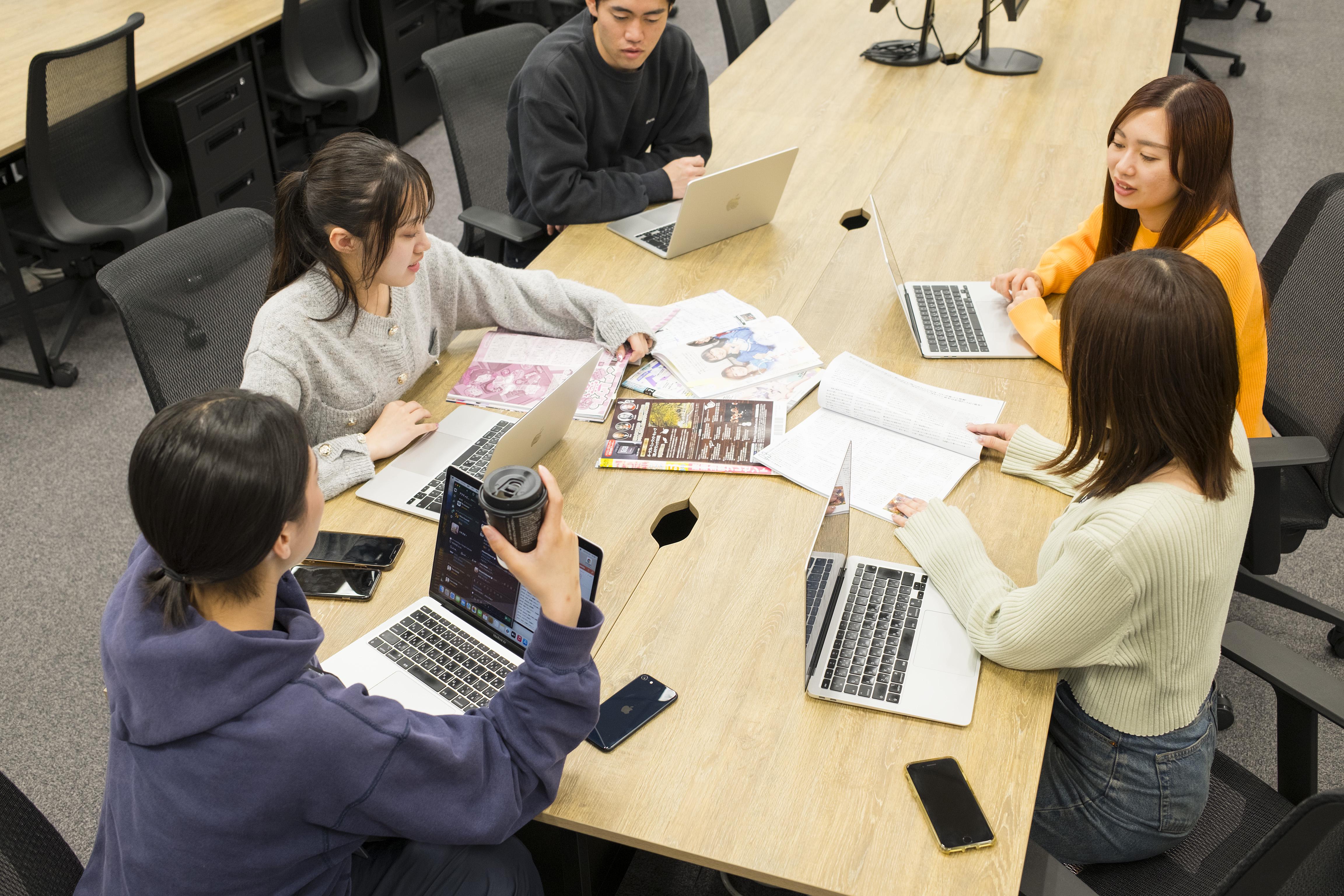 従来の縦割りで進められていたビジネスを一手に引き受けることで、サービスレベル・コスト効率・作業効率の圧倒的改善を実現します。