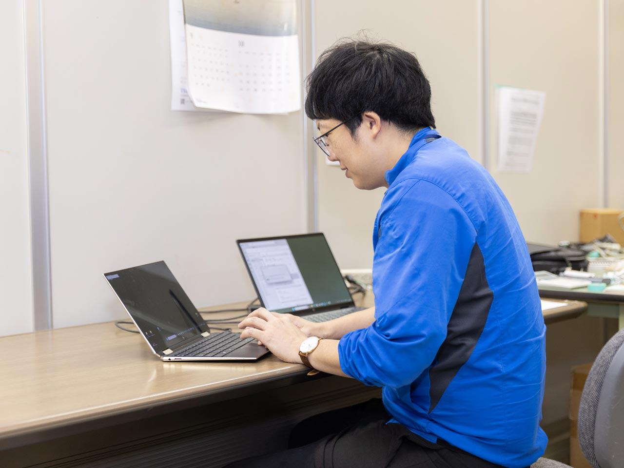 一連の受発注を行うために、専用の独自システムも開発・提供する。工程管理はISO9001に準拠する形で行っているのも特徴的である。