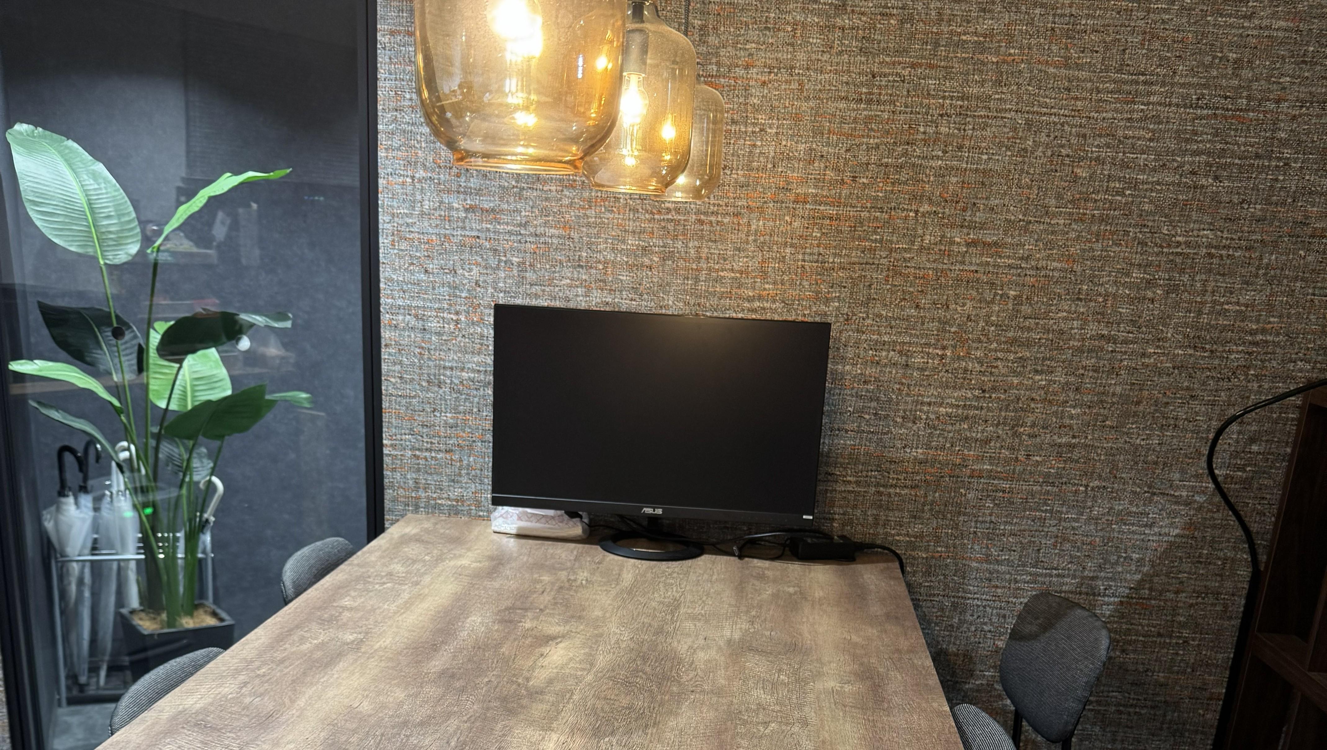 オフィス内開発風景