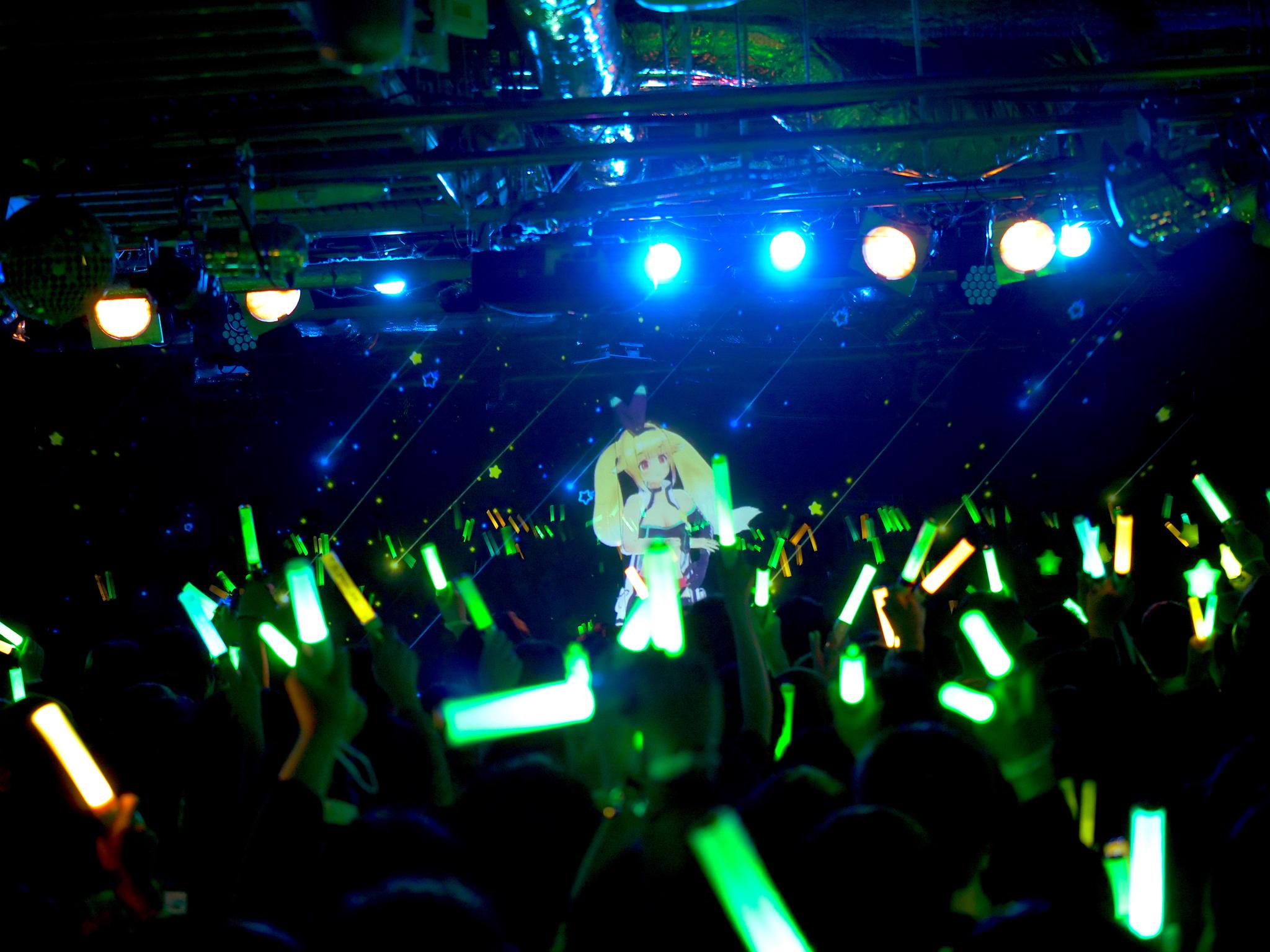 事業内容：XR技術でつながるエンタメプラットフォーム「SPWN」