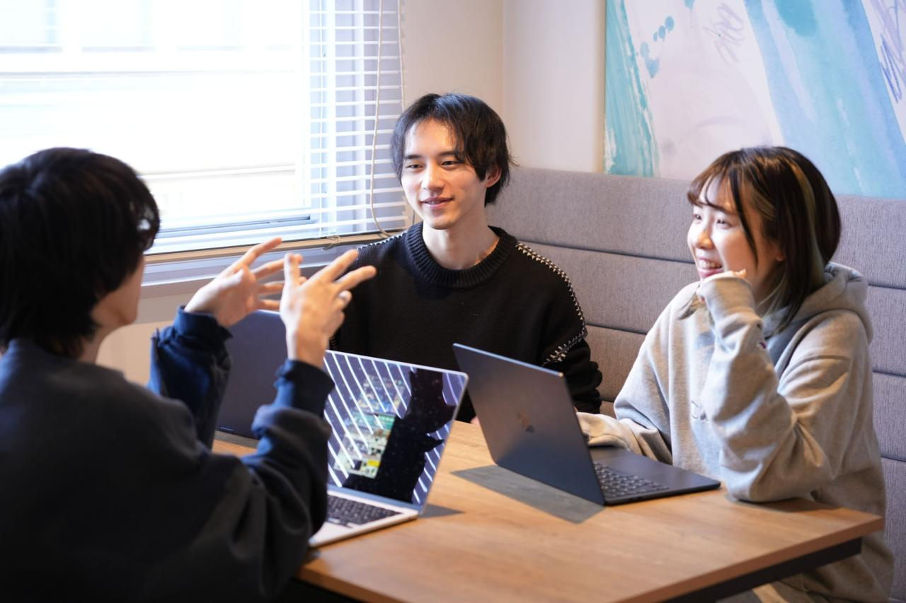 株式会社Plott 求人画像1