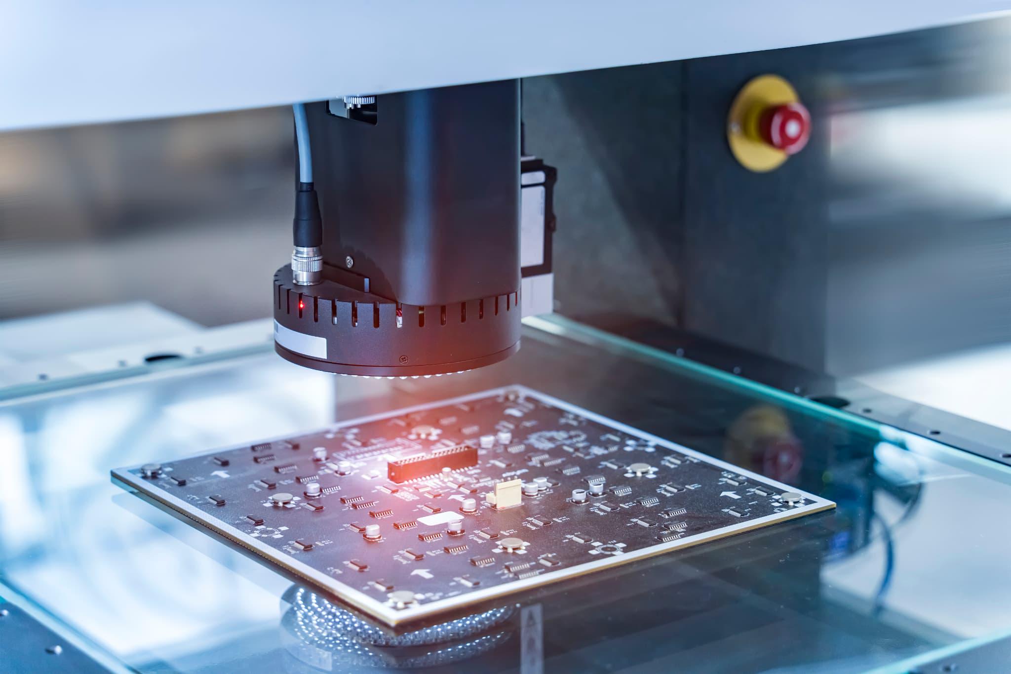 事業内容：エレクトロニクス分野をメインとした複合機能商社「Asue」