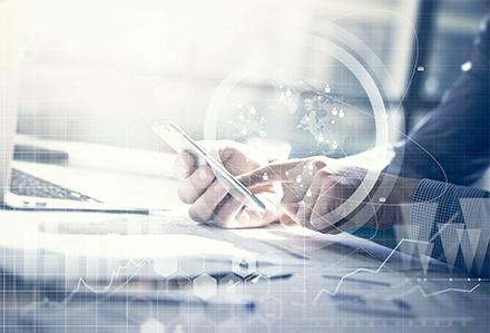 事業内容：テクノロジーで企業の未来を支える、独立系DXカンパニー。