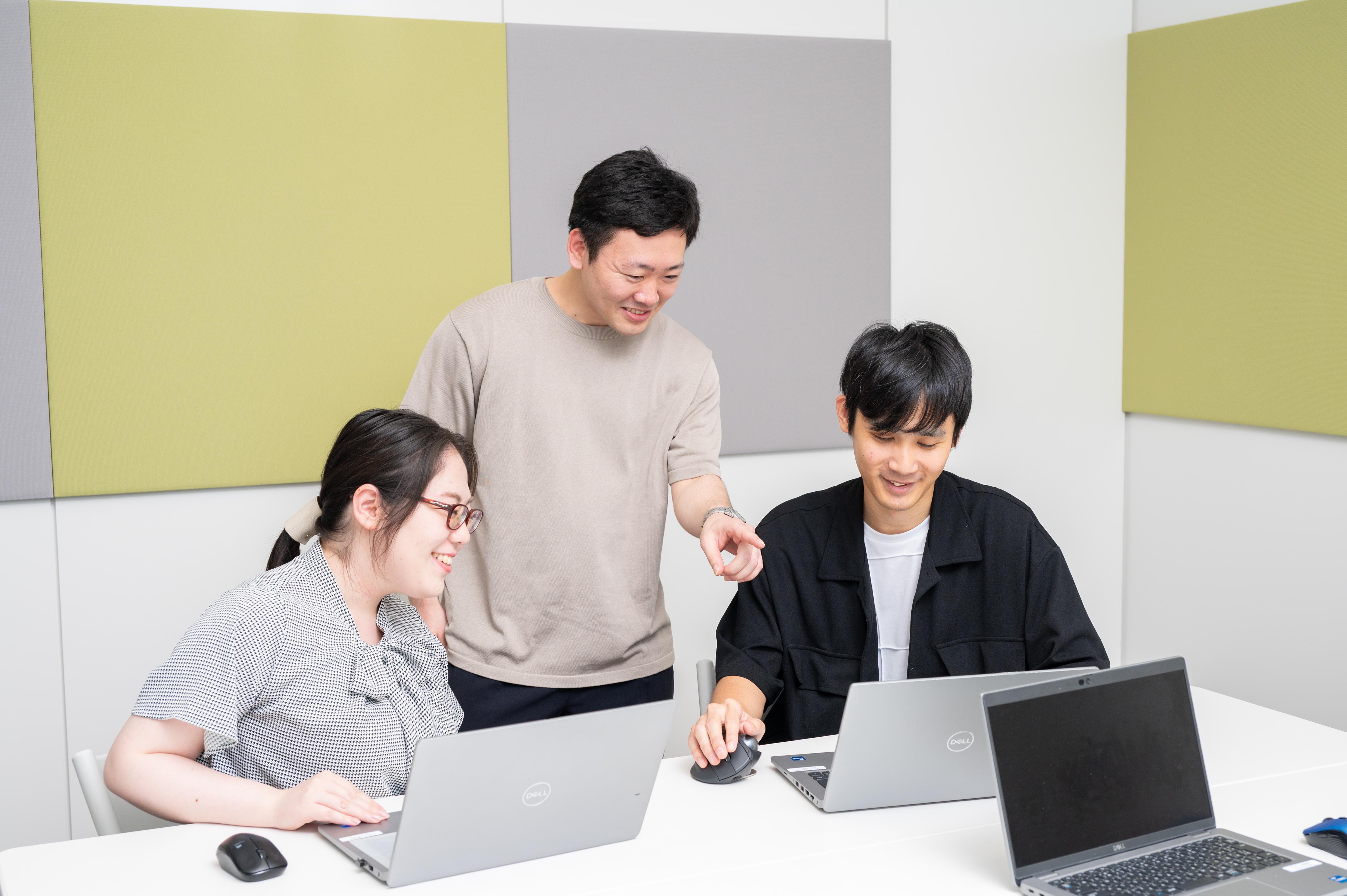 事業内容：AIエージェント事業