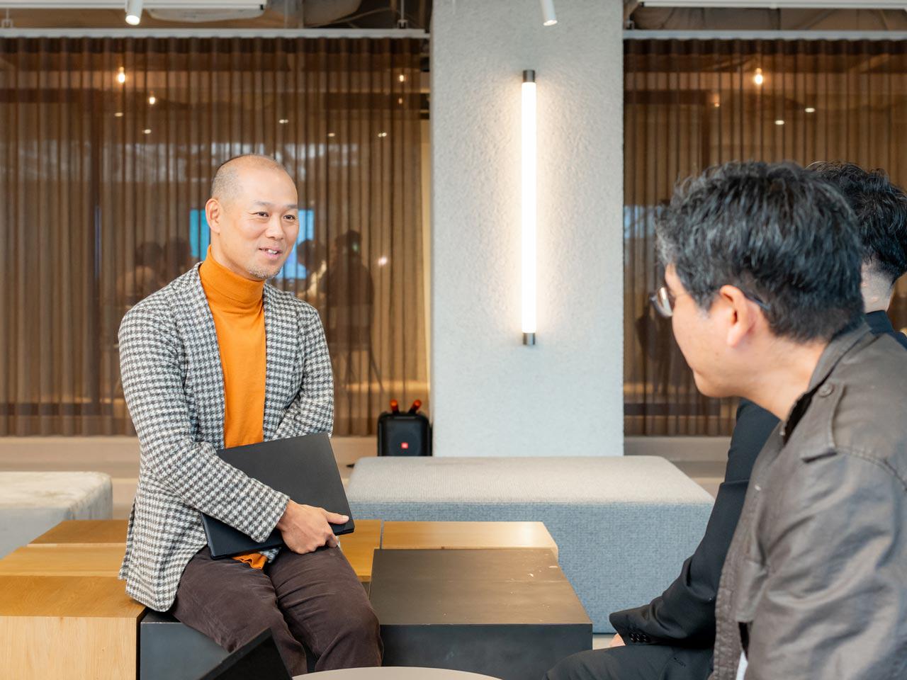 同社は、自由な働き方を支える仕組みをつくることで、結果的に社会の発展に繋がると考えている。こうした考えに共鳴する人であればおおいに歓迎されている。