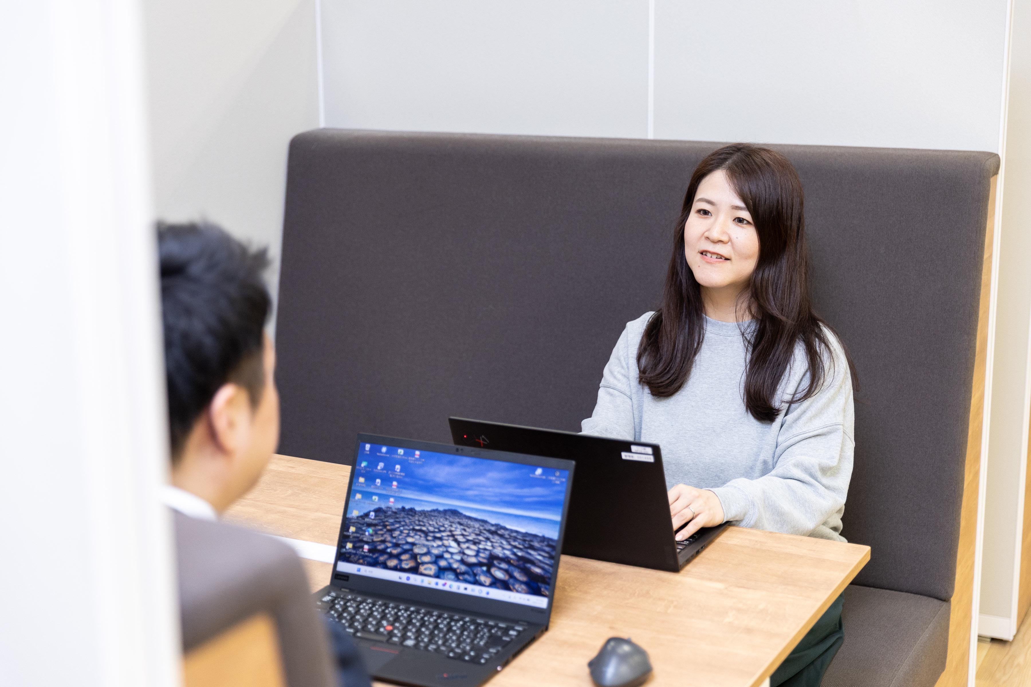 ベース株式会社メインアイコン