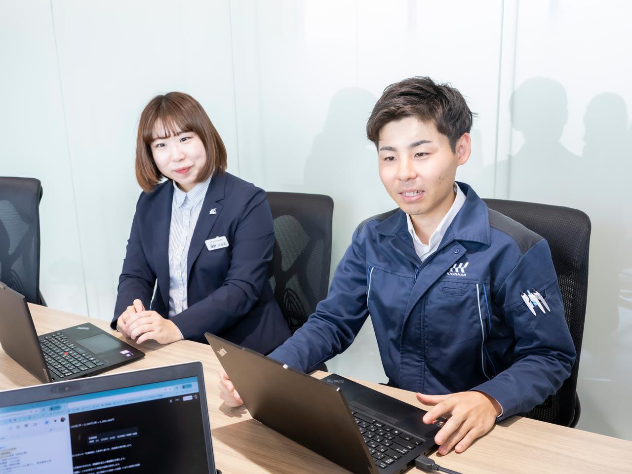 2020年5月に代表取締役社長に就任した井本健氏の下、若い感性を生かして社内DXを推進。