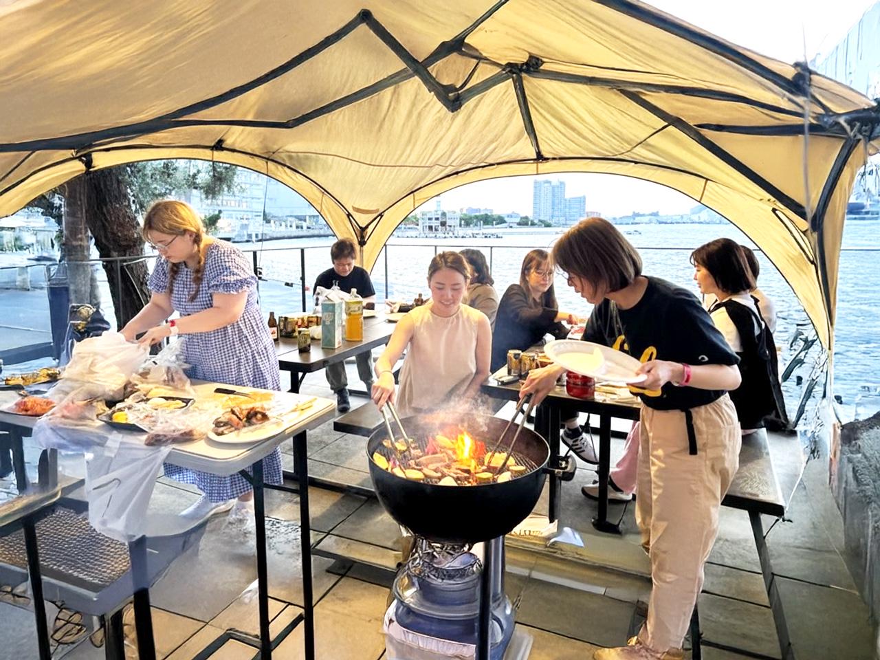 データで動く組織でありながら、自然と打ち解けられるフランクな職場の雰囲気も魅力だ。