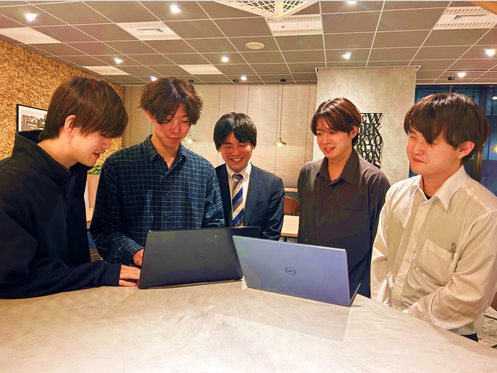 同社は現在エンジニアを広く募集している。自社サービスに携わるチャンスも豊富にあるようだ。