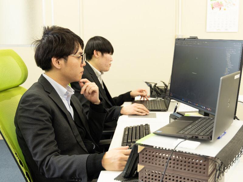 事業内容：システム開発事業（システムエンジニアリングサービス）