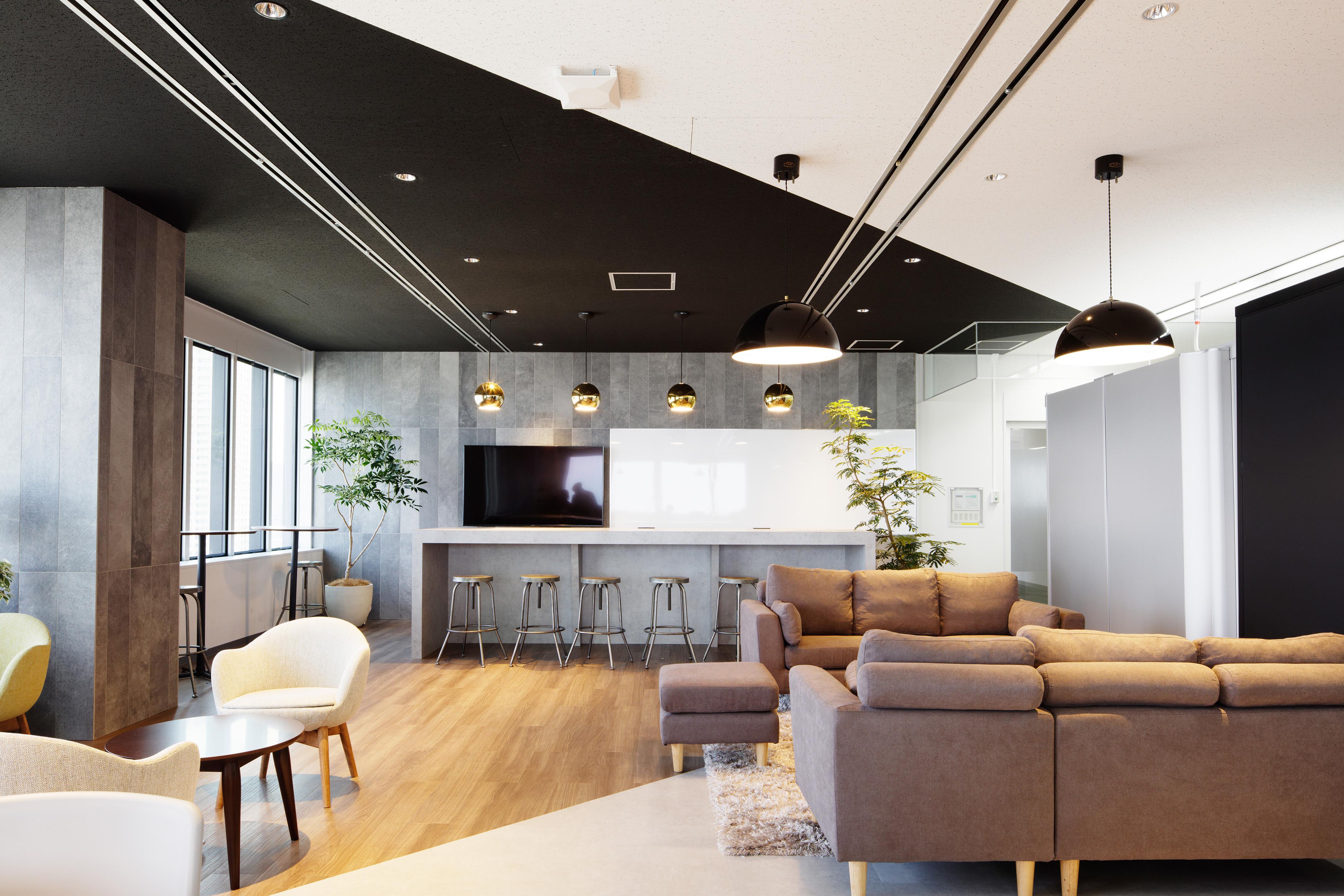 事業内容：オフィス空間設計におけるトータルプロデュース