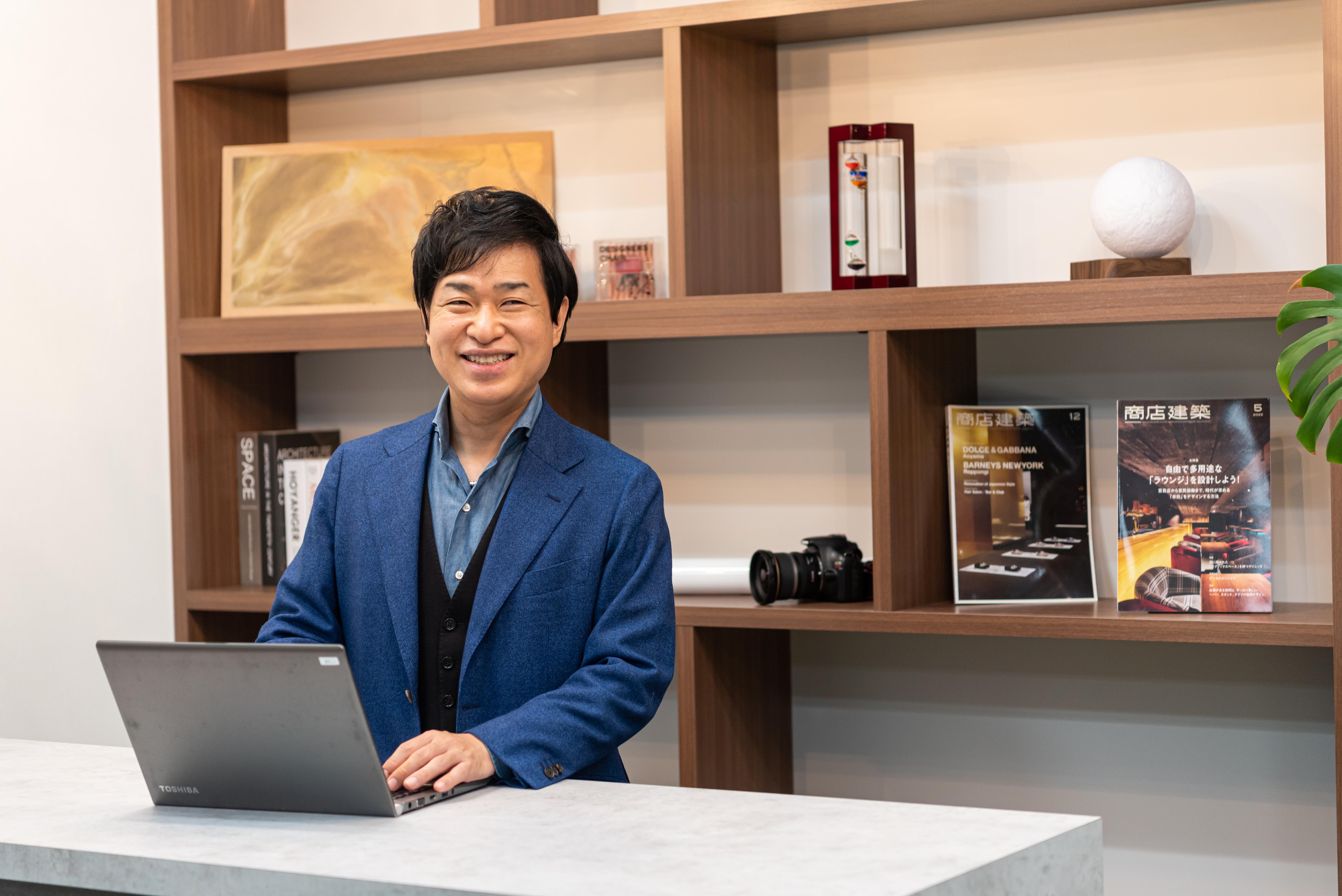 私達はオフィスという単なる「箱」を作るのではなく、"お客様にとってのお客様"
そして"お客様自身の将来像"までを見据えた空間づくりを"本気"で考えるプロフェッショナル集団です。