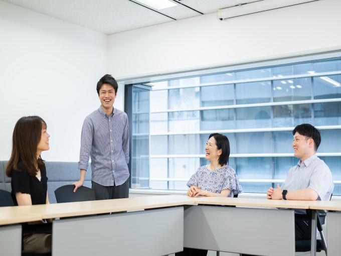 事業内容：国内最大級の購買ビッグデータを活用したマーケティング支援事業