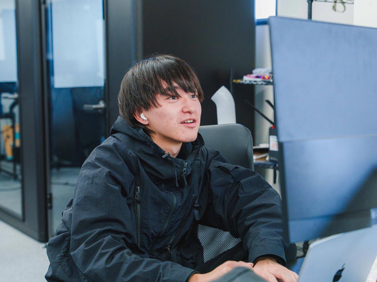 特にXを中心としたSNS広告運用支援での成果が認められ、2025年5月には「X広告認定代理店」に公式認定。メンバー全員が主人公意識を持ち、「自分たちの手で“成長させる”」という気概で仕事に取り組んだ結果だ。