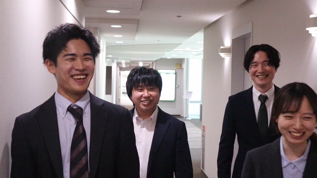 事業内容：成果物単位の新しいSIerサービス展開