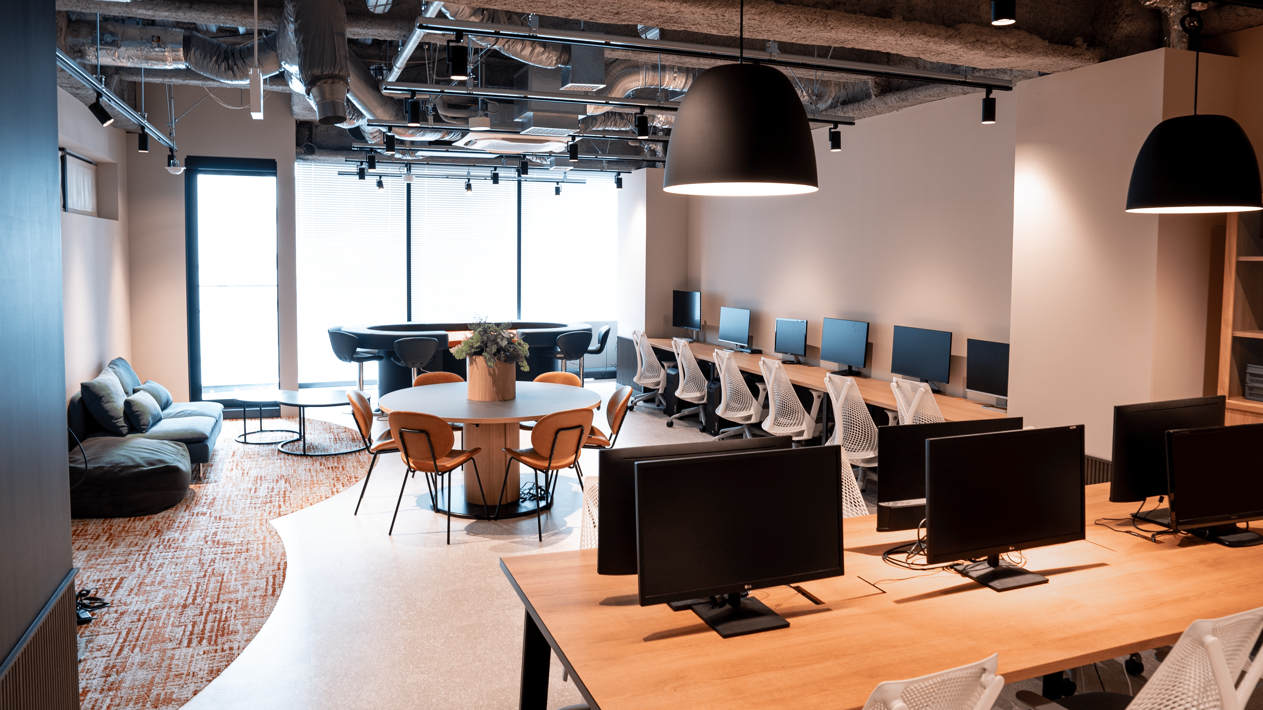 株式会社 POKER ROOMのイメージ画像2