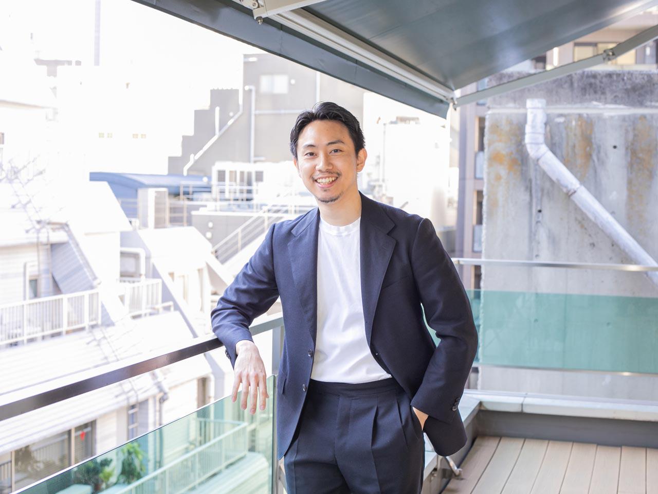 同社は、最先端技術を駆使し、ビジネスシーンの生産性を100倍にするというミッションを掲げるTech集団である。