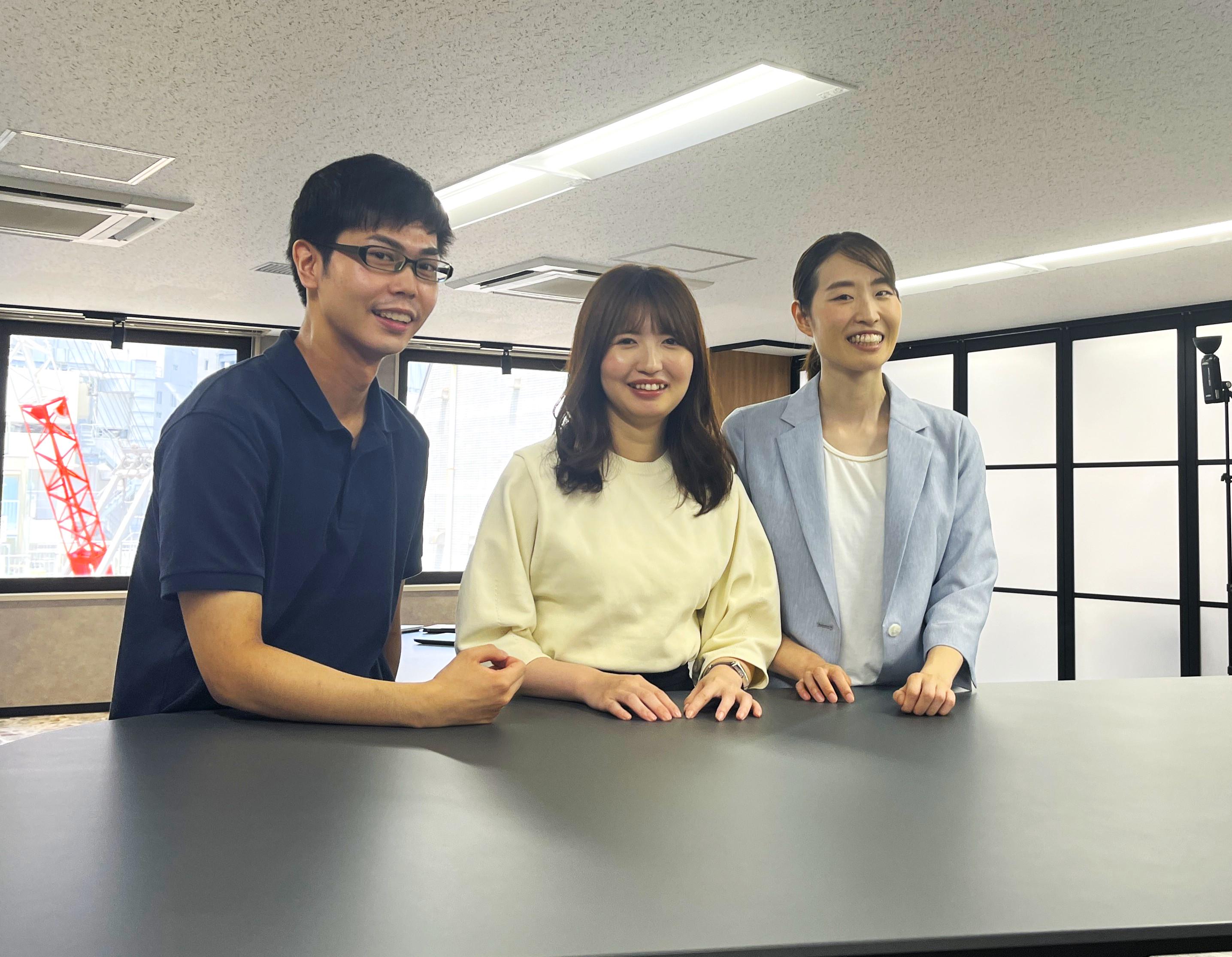 私たちの強みは、部門の垣根を越えたチームワーク。エンジニアと営業が一体となり、お客様の課題を解決します。