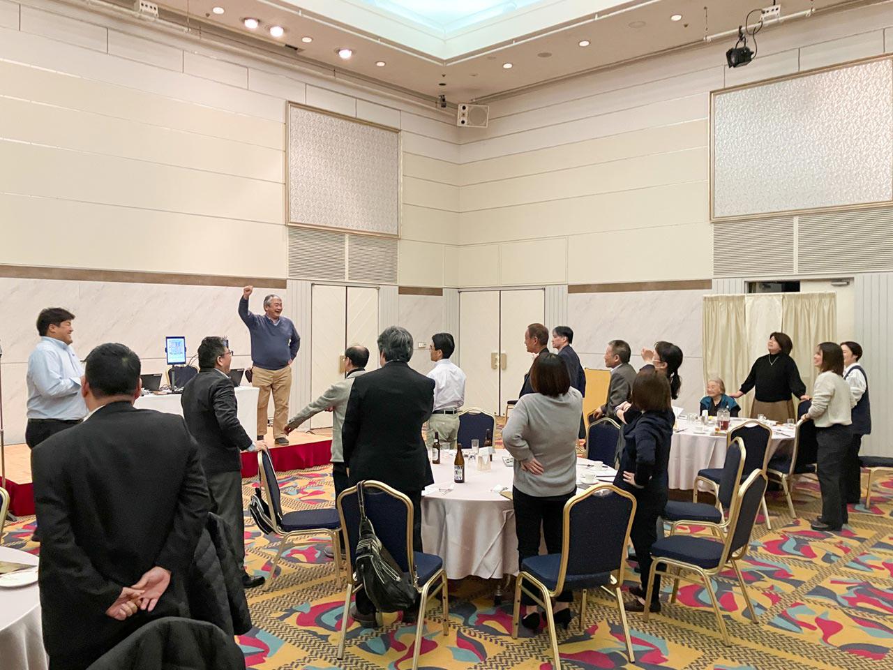 社員数は22名で、社長との距離の近さも特徴のひとつ。