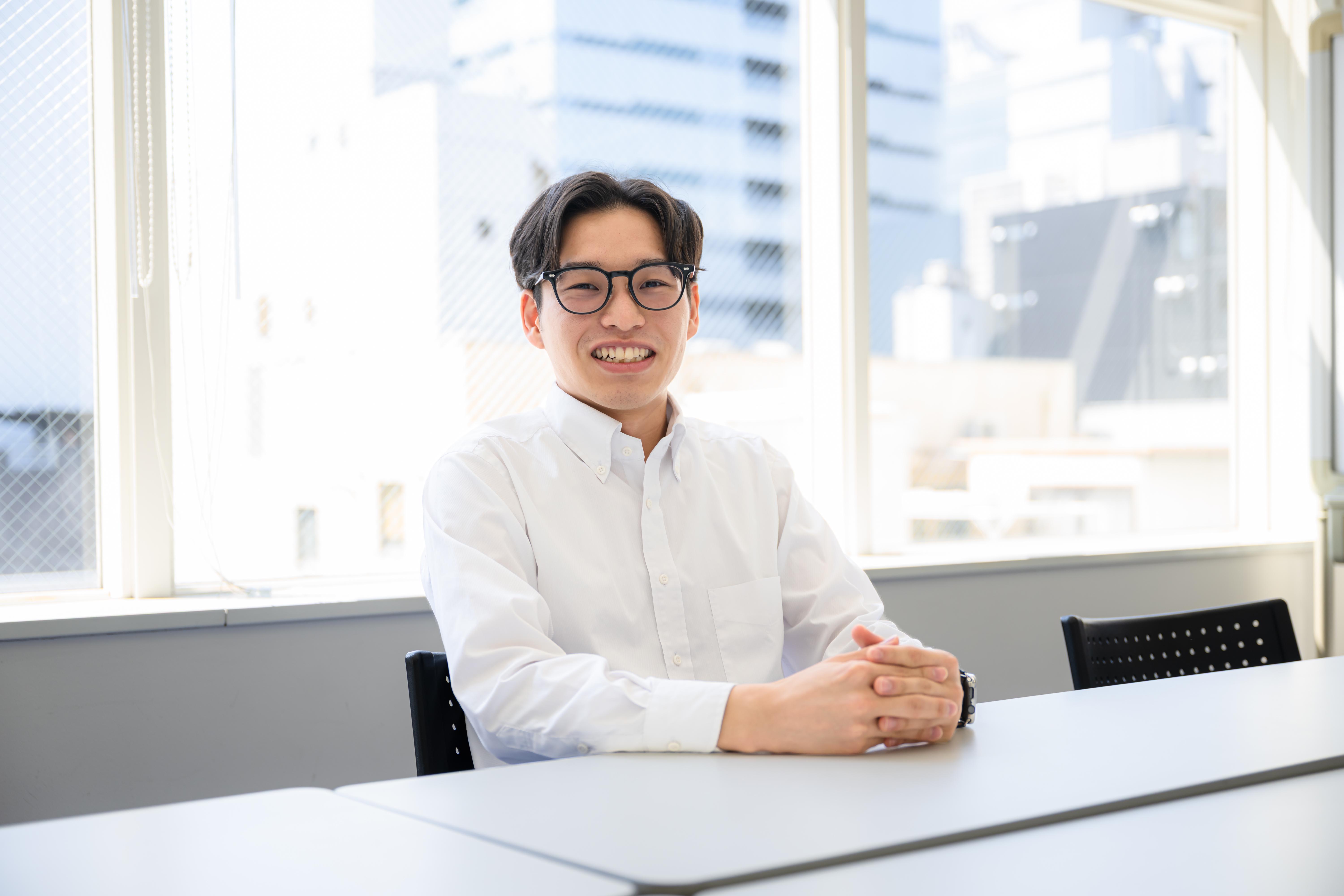 フューレックスには、社歴や役職に関係なく、笑顔で意見を交わせる温かい雰囲気があります。