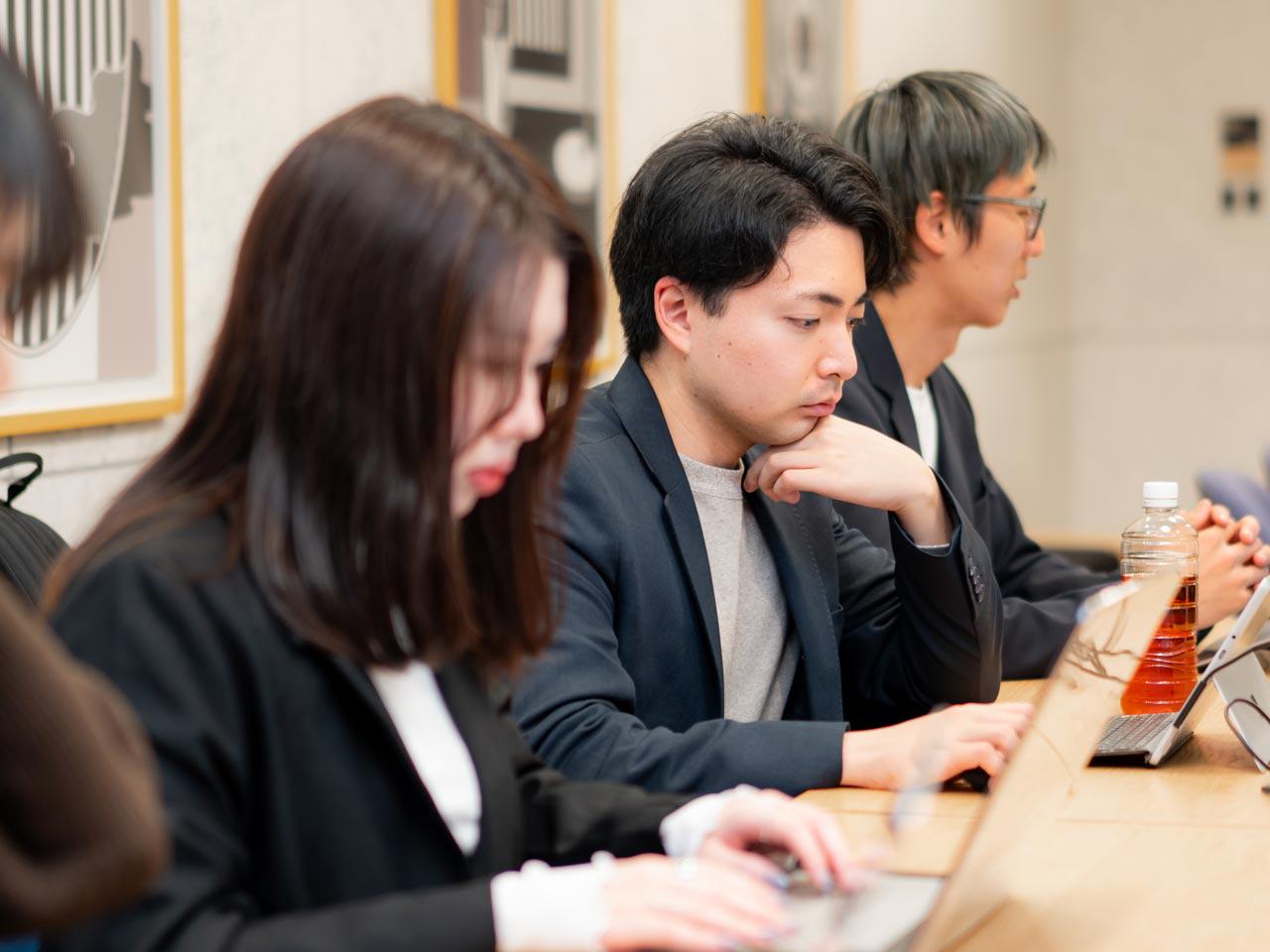 投資に関する知識は必須ではなく、自力で世の中を生き抜きたいと考える意欲的な人材を広く歓迎している。