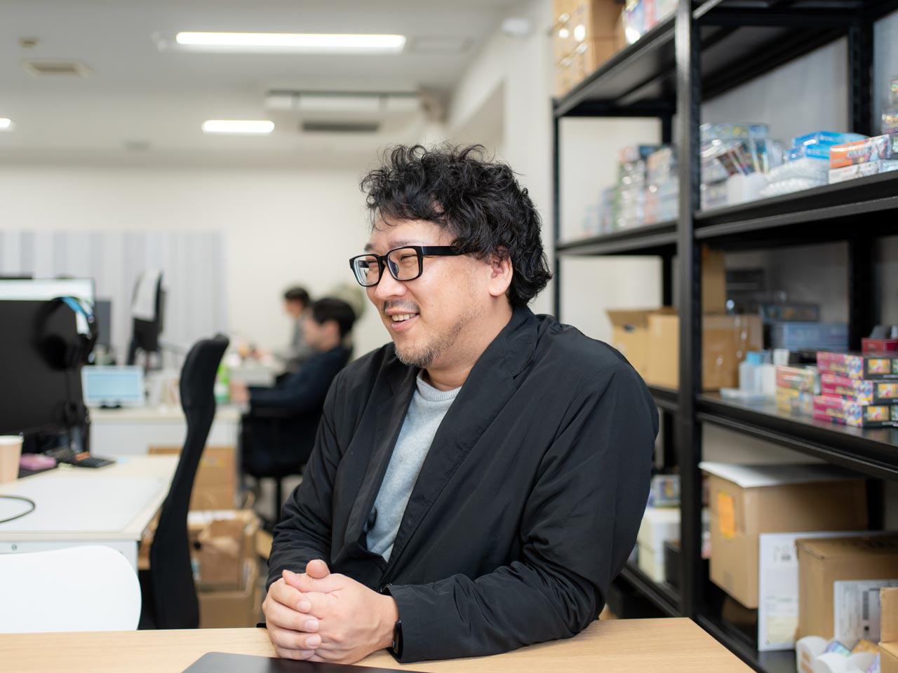 兄弟会社である株式会社9が展開するトレカ専門店の運営を足掛かりに、ソーシャルゲームのガチャ要素を加味した「オンラインオリパ」事業を展開している。